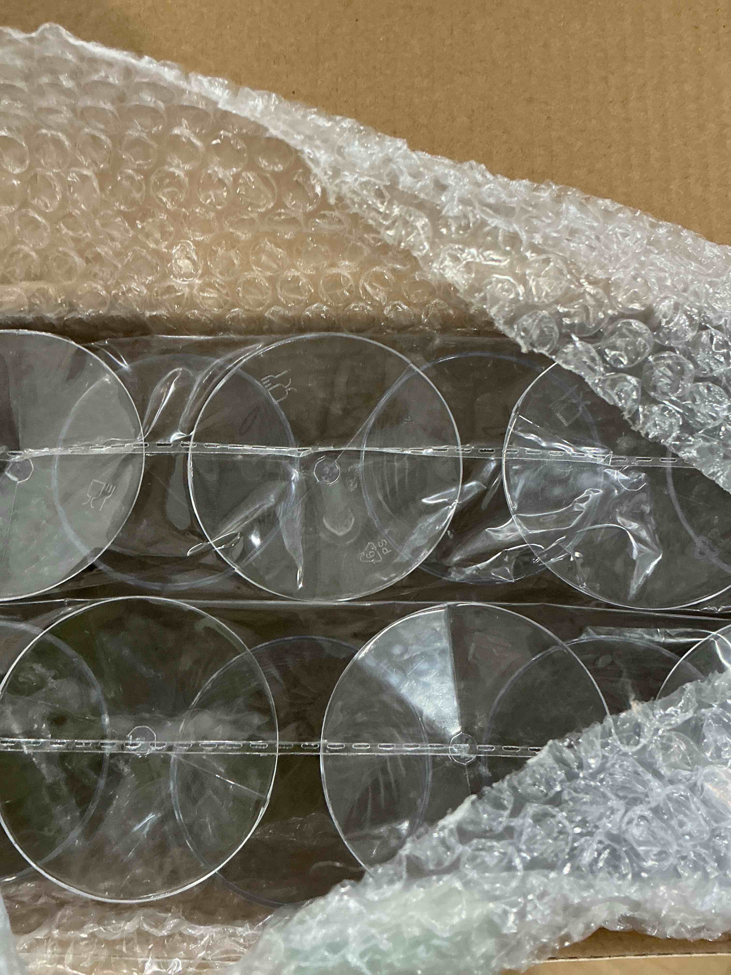Condition photo showing New/Like New for 6 Oz Clear Plastic Champagne Glasses 16 Pack, Hard Disposable Plastic Champagne Flute Ideal for Home Daily Life Party Wedding Toasting Drinking Champagnes,New Years Eve Party Supplies 6 OZ 16 Count