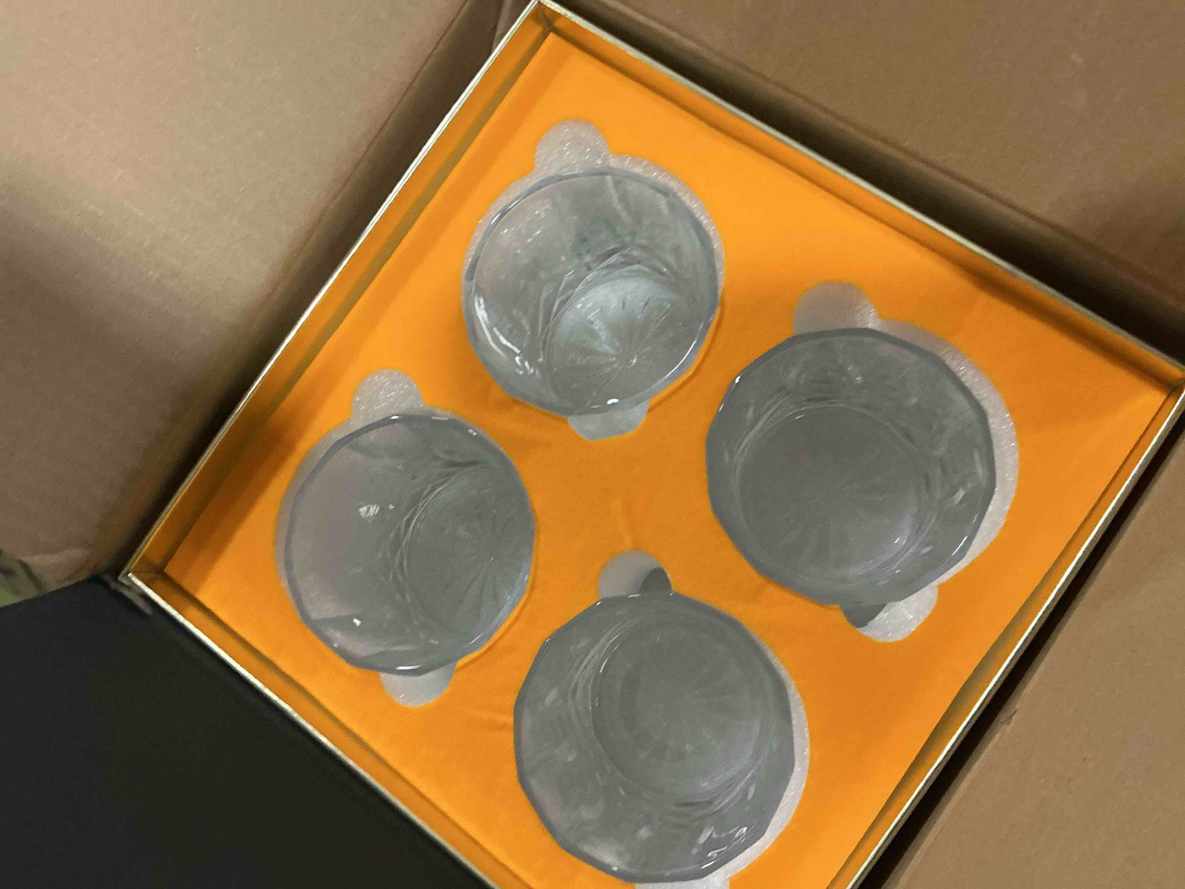 Condition photo showing Good Condition for KANARS Old Fashioned Whiskey Glasses with Luxury Box - 10 Oz Rocks Barware For Scotch, Bourbon, Liquor and Cocktail Drinks - Set of 4 - Men Gift