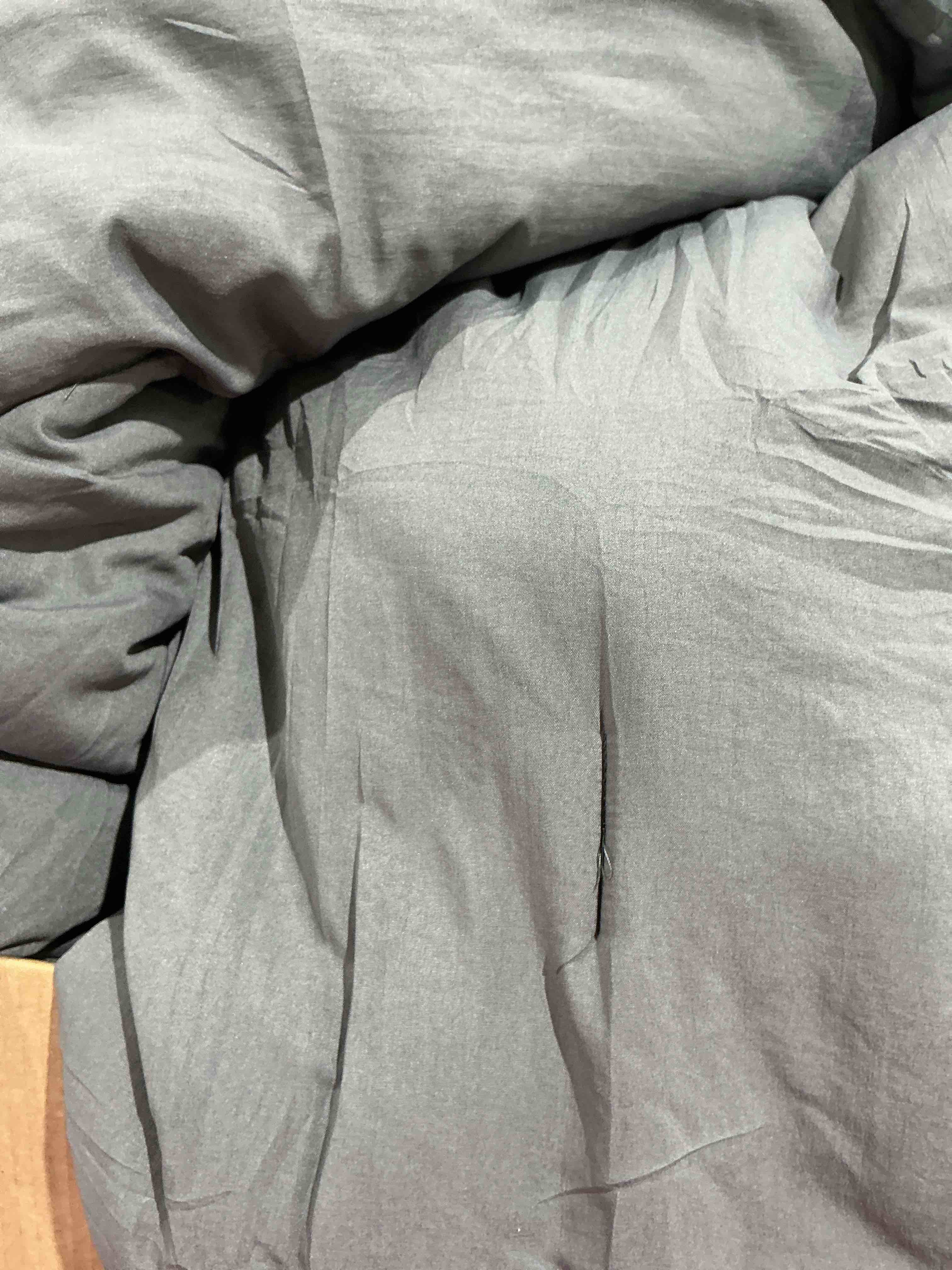 Condition photo showing New/Like New for Bedsure Queen Comforter Set, Grey Soft Prewashed Bedding for All Seasons, 3 Pieces GentleSoft™ Bed Set, 1 Lightweight Comforter (90"x90") and 2 Pillowcases (20"x26")