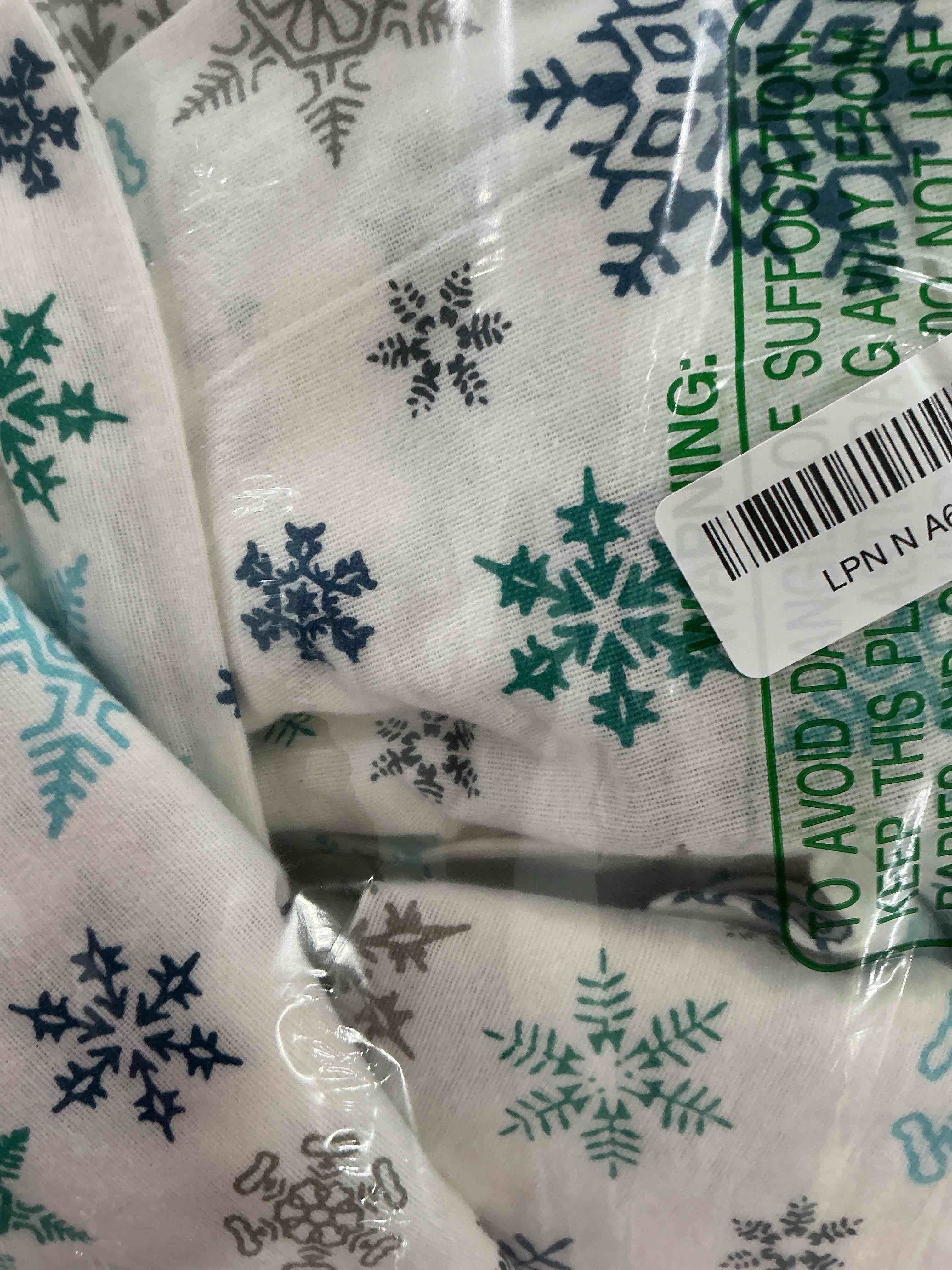 Condition photo showing New/Like New for Eddie Bauer - Full Sheets, Cotton Flannel Bedding Set, Brushed For Extra Softness, Cozy Home Decor (Tossed Snowflake, Full) Tossed Snowflake Full