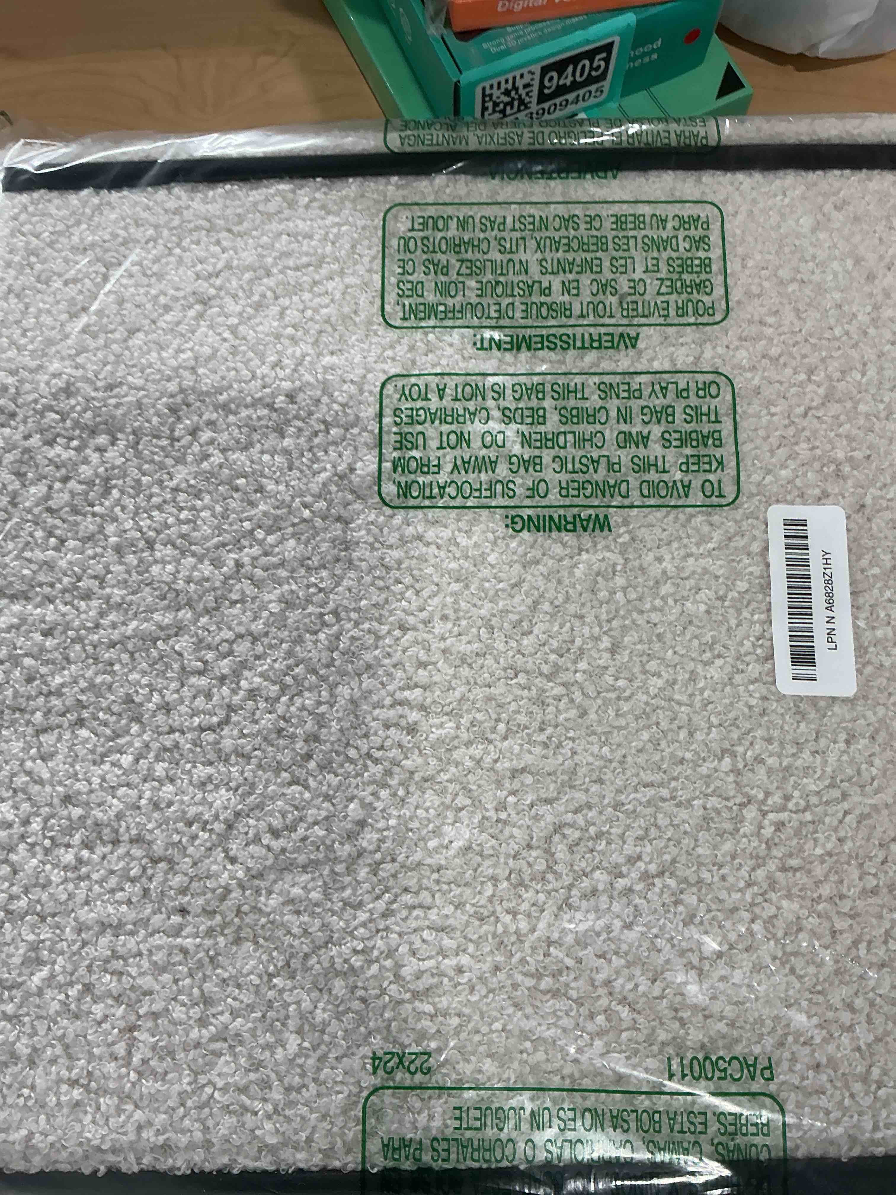 Condition photo showing Good Condition for Small Ottoman with Storage, Sherpa Storage Ottoman Cube, Boucle Folding Foot Rest for Dorm, Living Room, Bedroom, White, 16.5"x12.6"x12.6" 16.5"D x 12.6"W x 12.6"H White