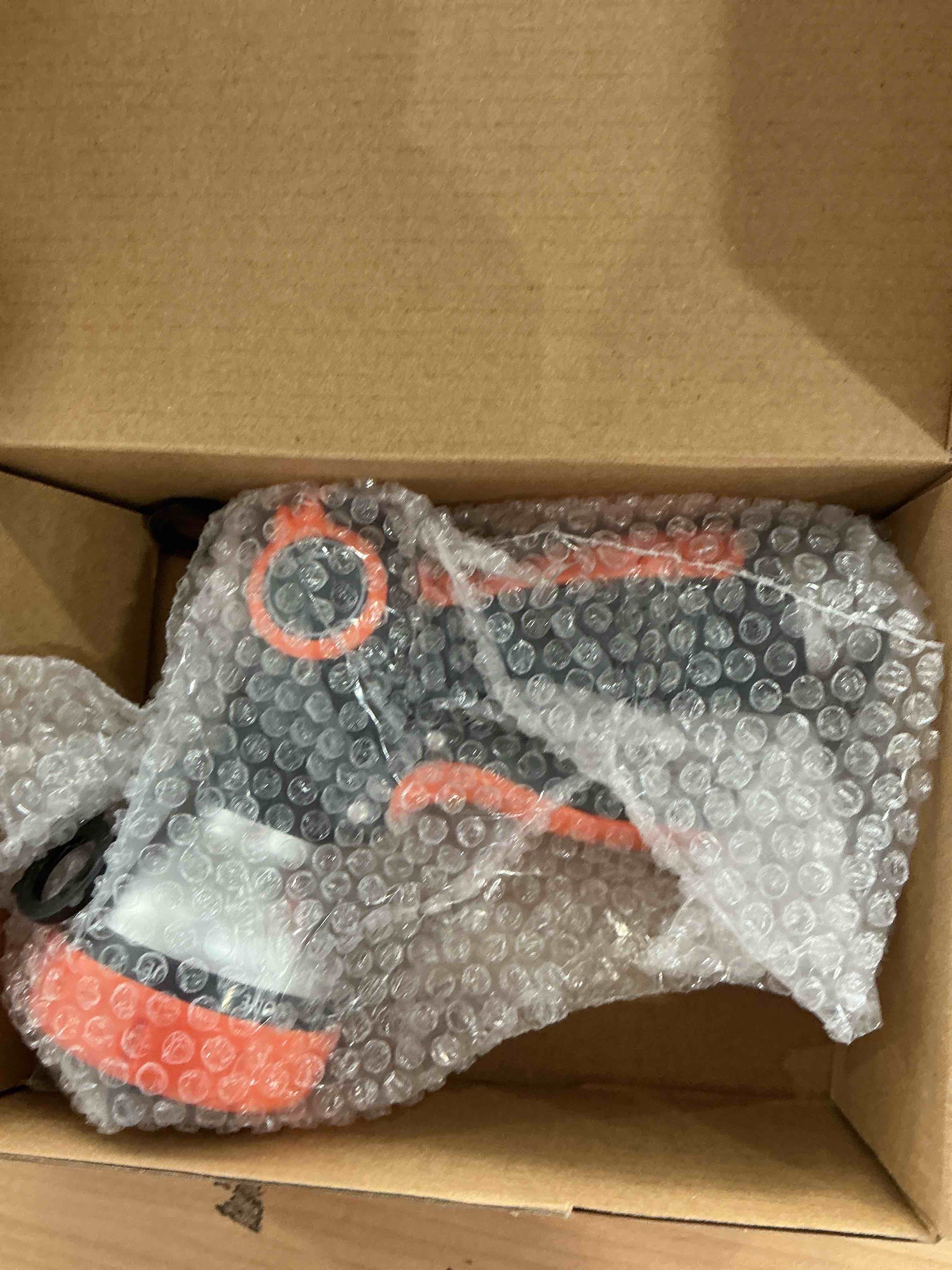 Condition photo showing New/Like New for Water Hose Nozzle Heavy Duty with 8 Spray Patterns, Water Hose Sprayer Nozzle with Water Flow Thumb Control, Labor-saving Buckle & Front Trigger, for Watering Plants, Washing Cars & Pets