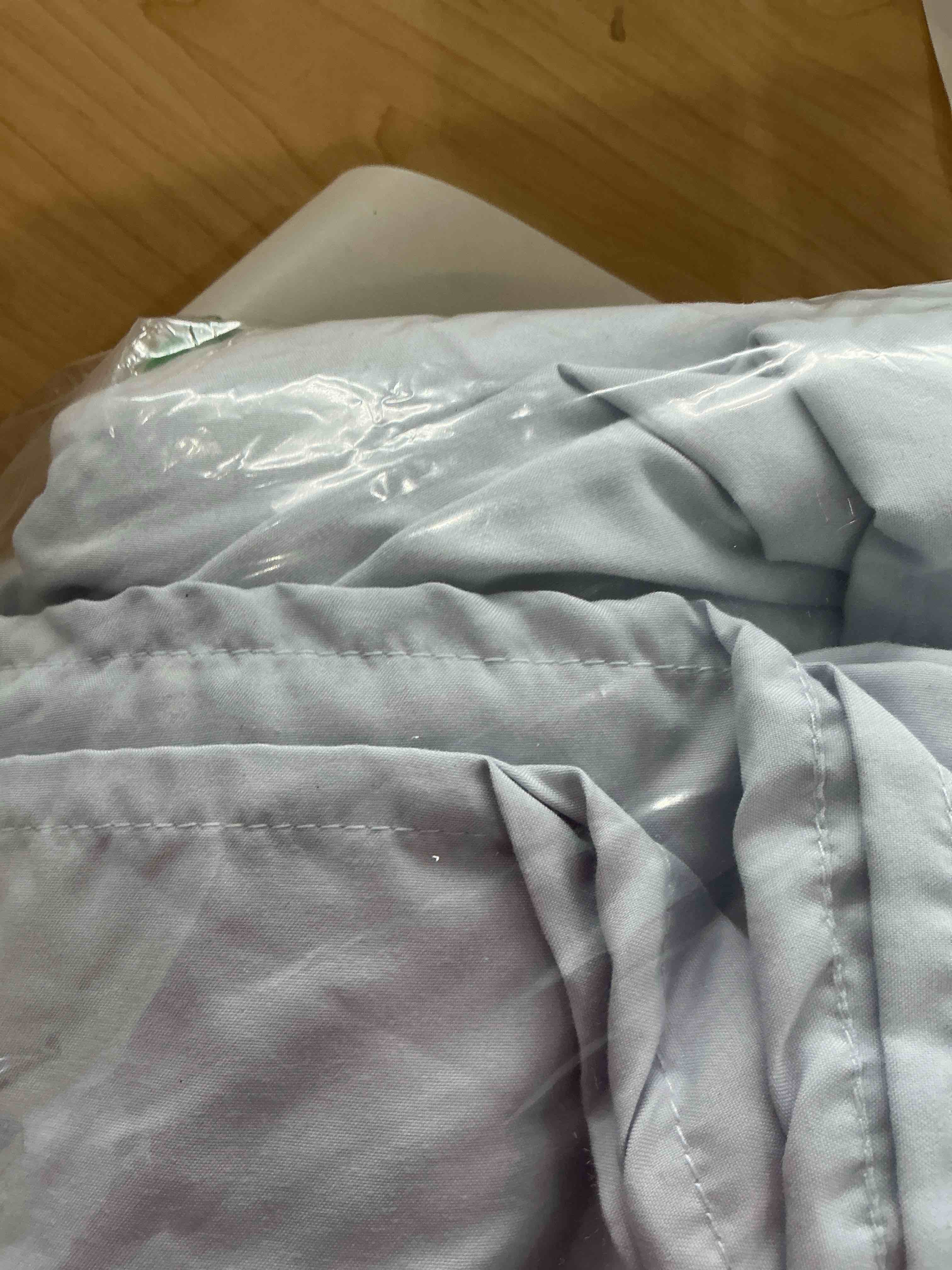 Condition photo showing New/Like New for Hearth & Harbor Extra Deep Pocket King Size Sets - Fits Mattress 18-24 Inches Deep - Extra Deep Pocket Sheets - 6 Piece King Size - Ice Blue Ice Blue King