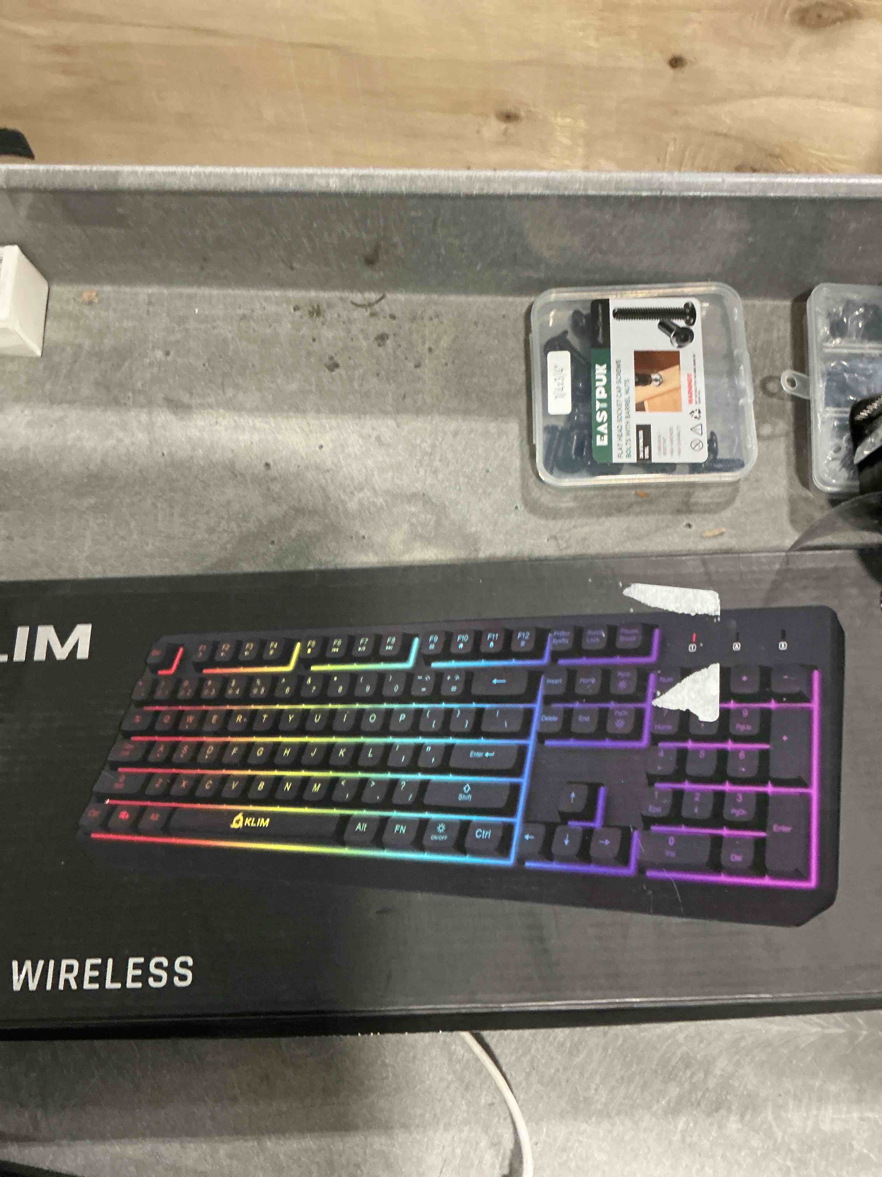 KLIM Chroma Wireless Gaming Keyboard RGB New - Long-Lasting Rechargeable Battery - Quick and Quiet Typing - Water Resistant Backlit Wireless Keyboard for PC PS5 PS4 Mac - Black