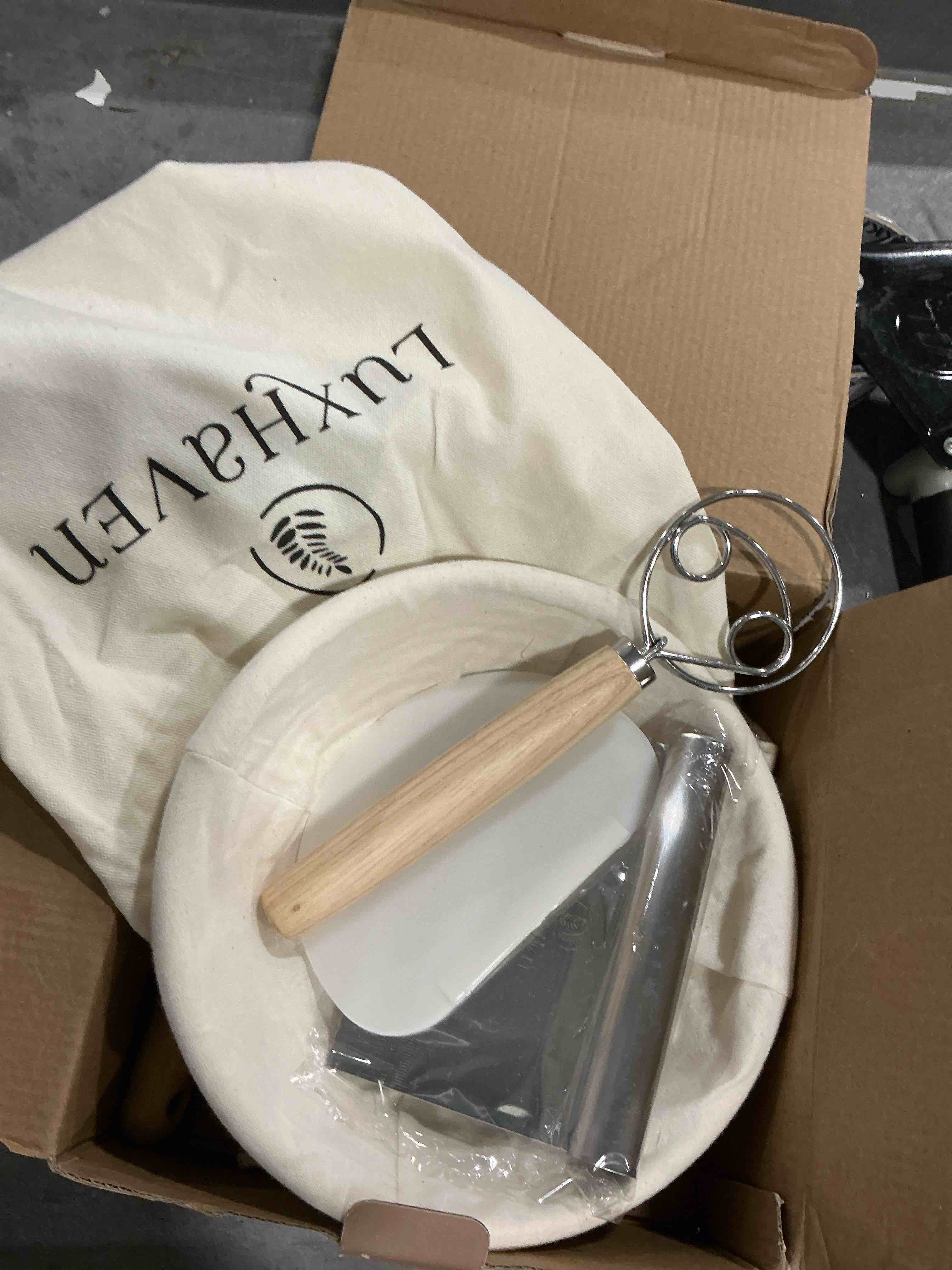 Sourdough Starter Kit, 9" Round & 10" Oval Banneton Bread Proofing Baskets Set, Sourdough Bread Baking Supplies Making Tools with Dough Scraper, Whisk, Bread Lame, Silicone Sling, Recipe