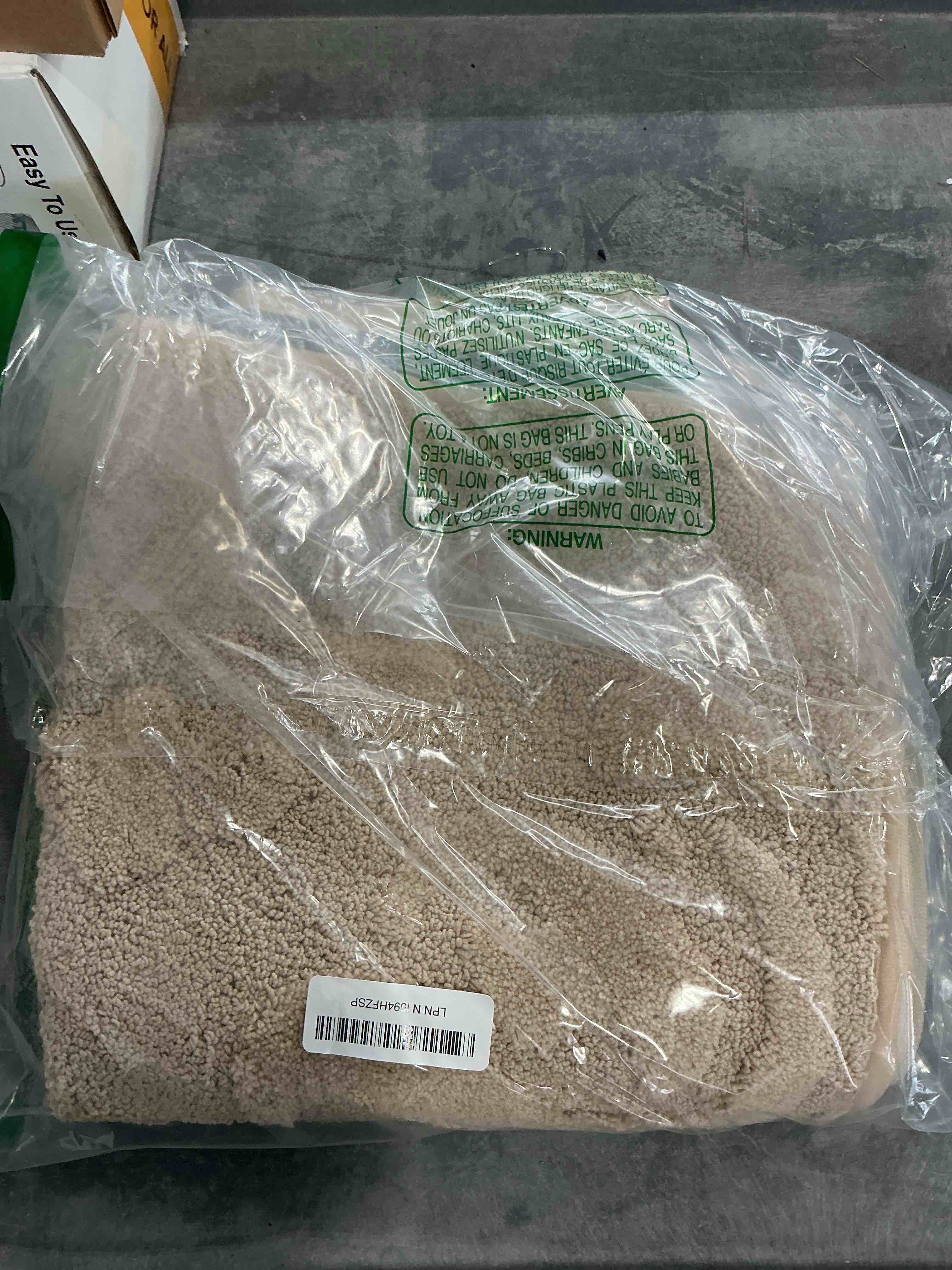 DEXI Bathroom Rug 24x43, Non Slip Washable Bath Mat for Shower Floor, Absorbent Soft Bathmat with Ru