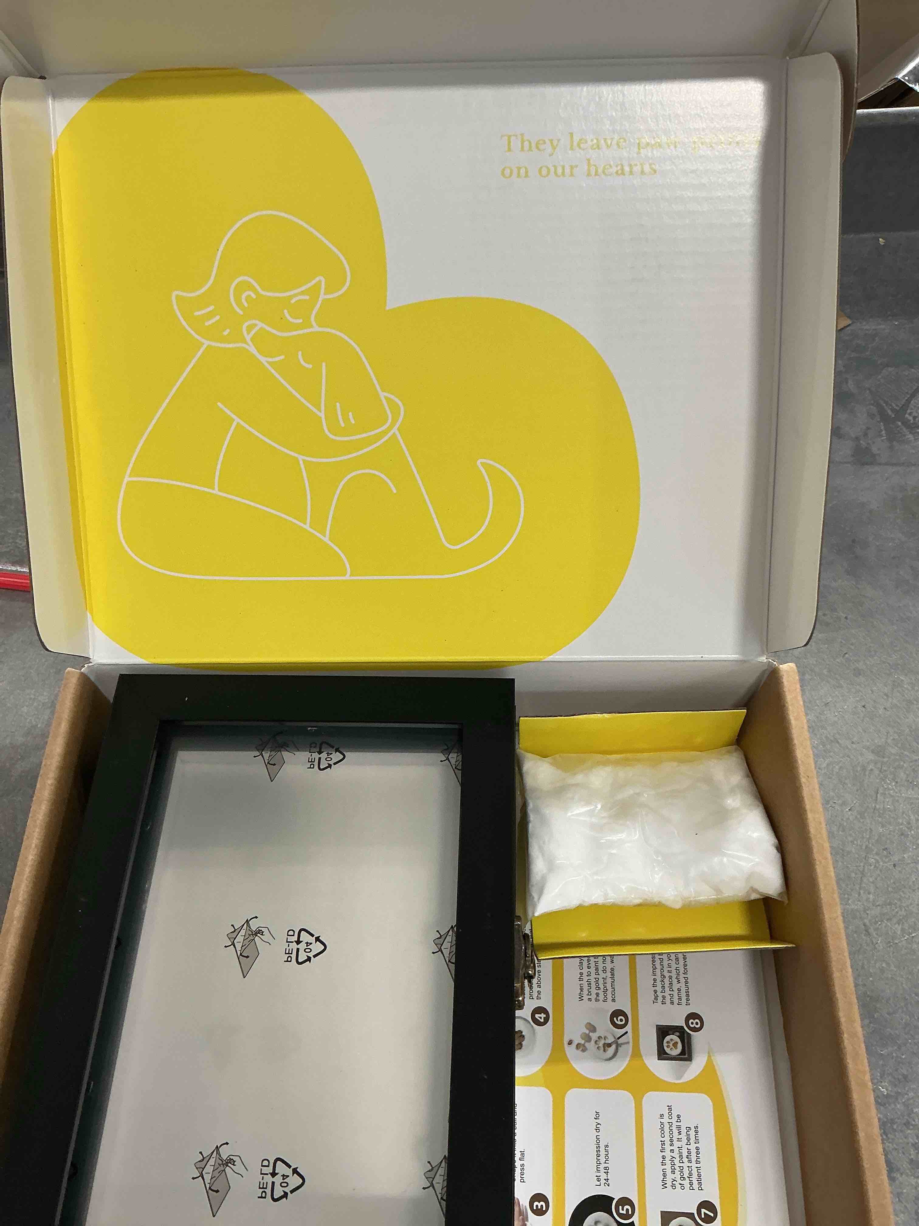 Pet Memorial Shadow Box, Paw Print Pit for Dogs, paw Print kit for Cats, Pet Fur Keepsake, Dog Remem