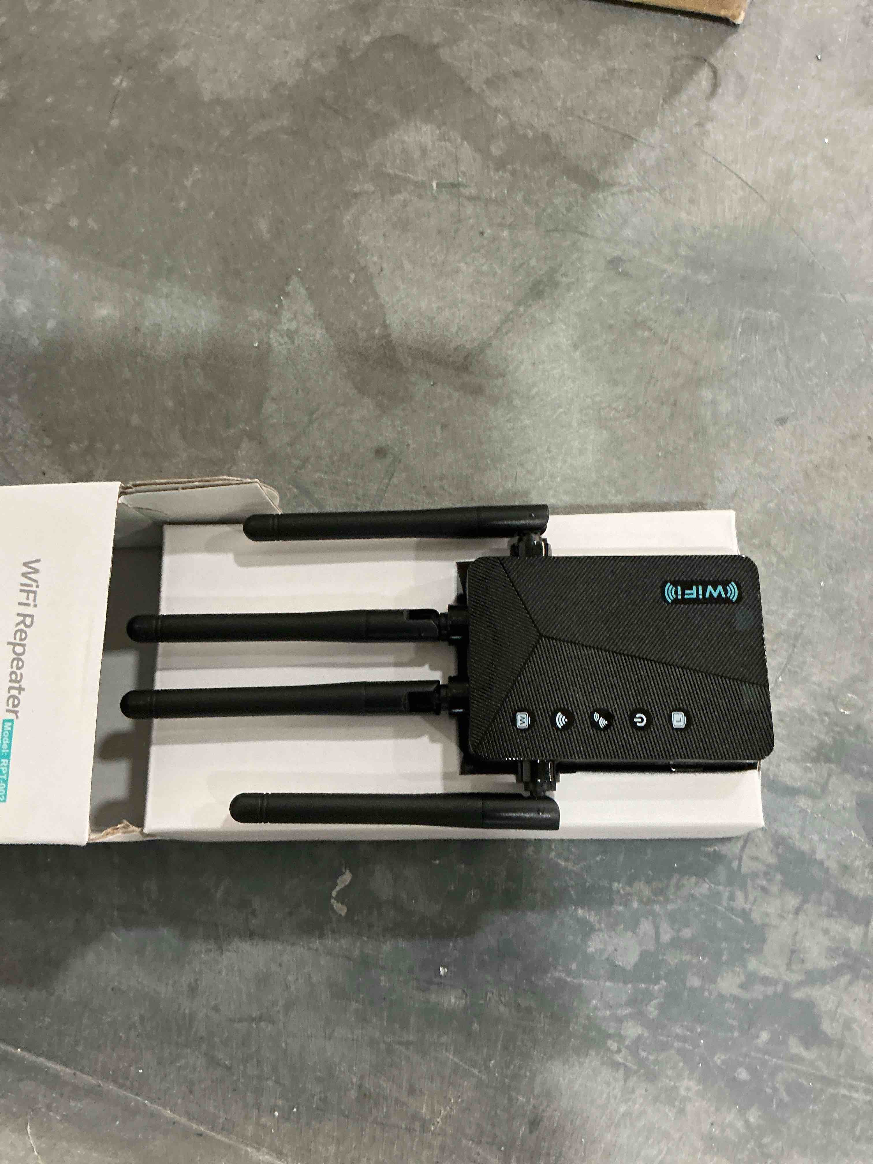 WiFi Extender Signal Booster for Whole Home & Backyard - 10K Sq.Ft Coverage w/4 Antennas | 90% Faste