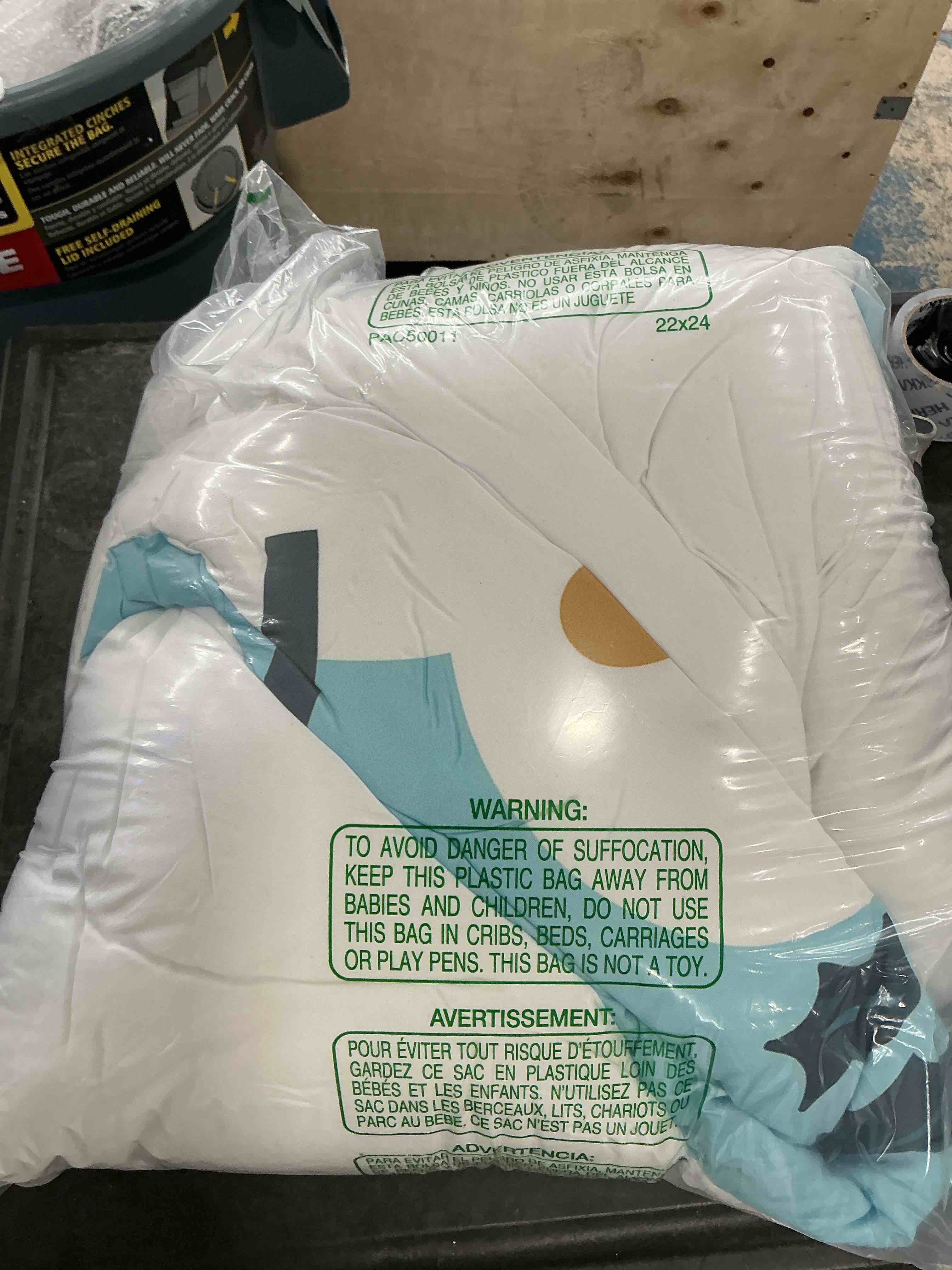 WeCozy King Size Comforter Set with 2 Pillowcases, Cute Christmas Winter Snowman Tree Soft 3 Pcs Bed