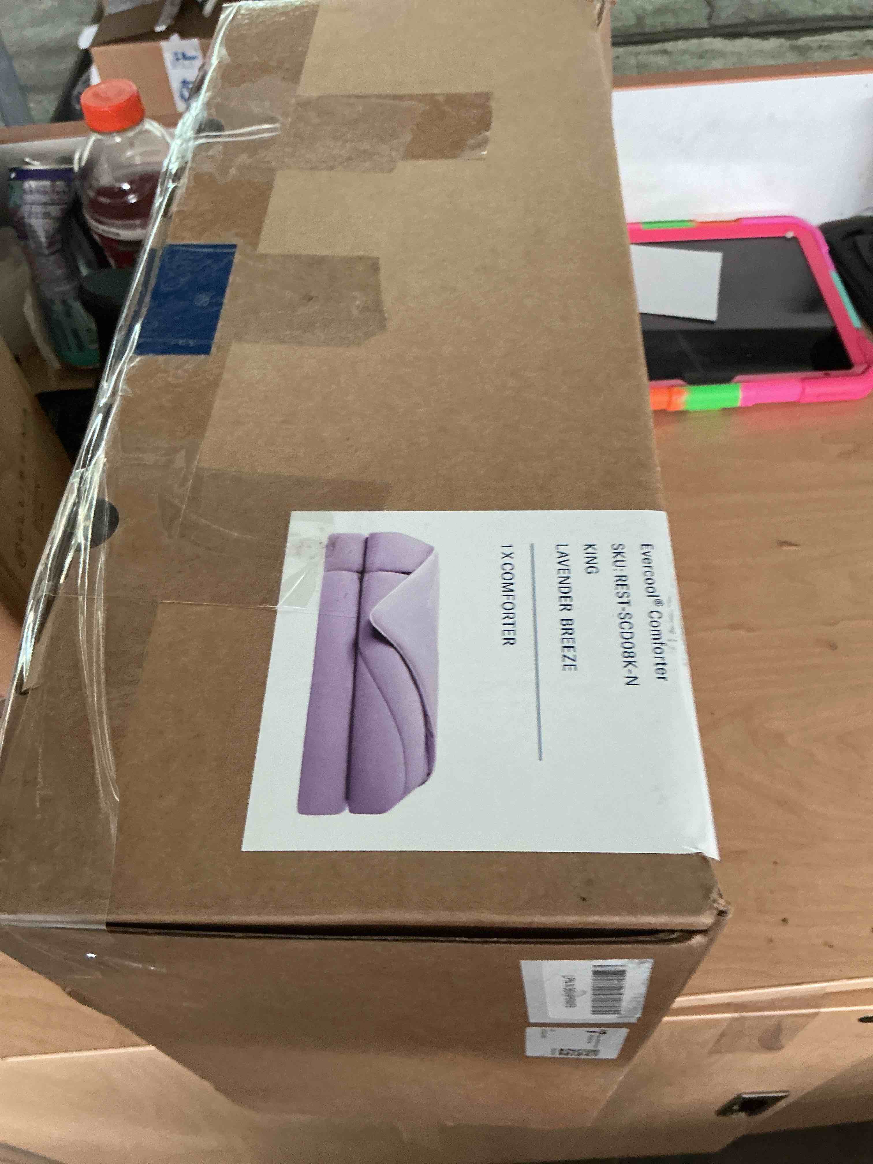 Condition photo showing New/Like New for rest® evercool® cooling comforter, king/cali king, blanket for hot sleepers, all season bedding to keep cool for night sweats, breathable lightweight blanket, 106x90 inches, lavender breeze lavender breeze king / cali king (106"x90")