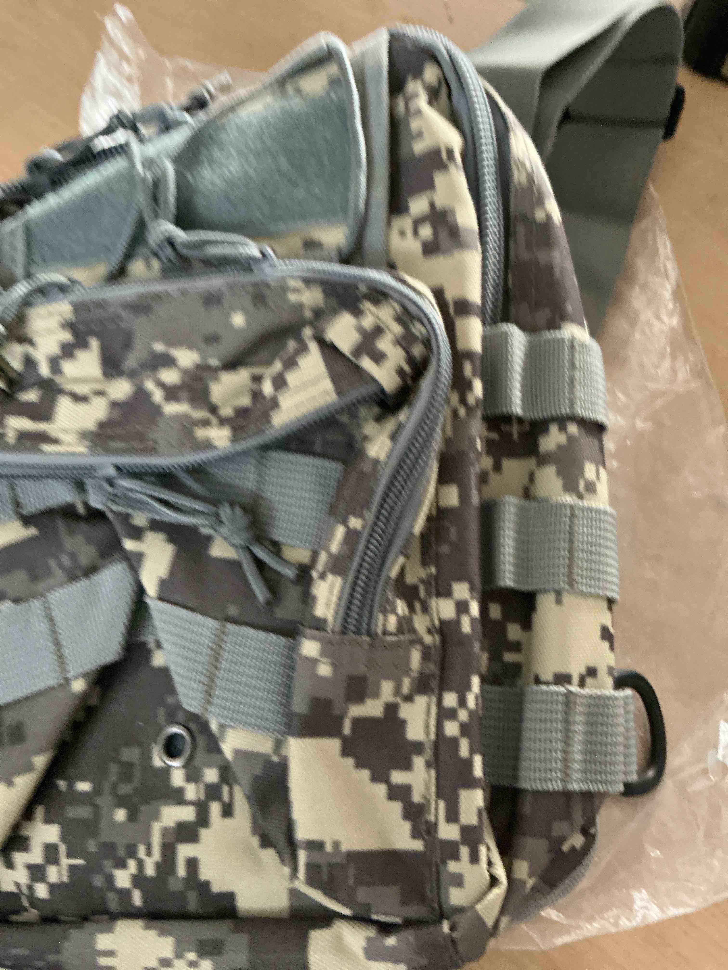 Condition photo showing New/Like New for amheh 3.5l 1050d urban tactical crossbody fanny pack for men, camo | waist bag, hidden anti theft pocket, fits 28 to 50 inch waists, everyday carry, commuting, travel, cycling, motorcycle riding