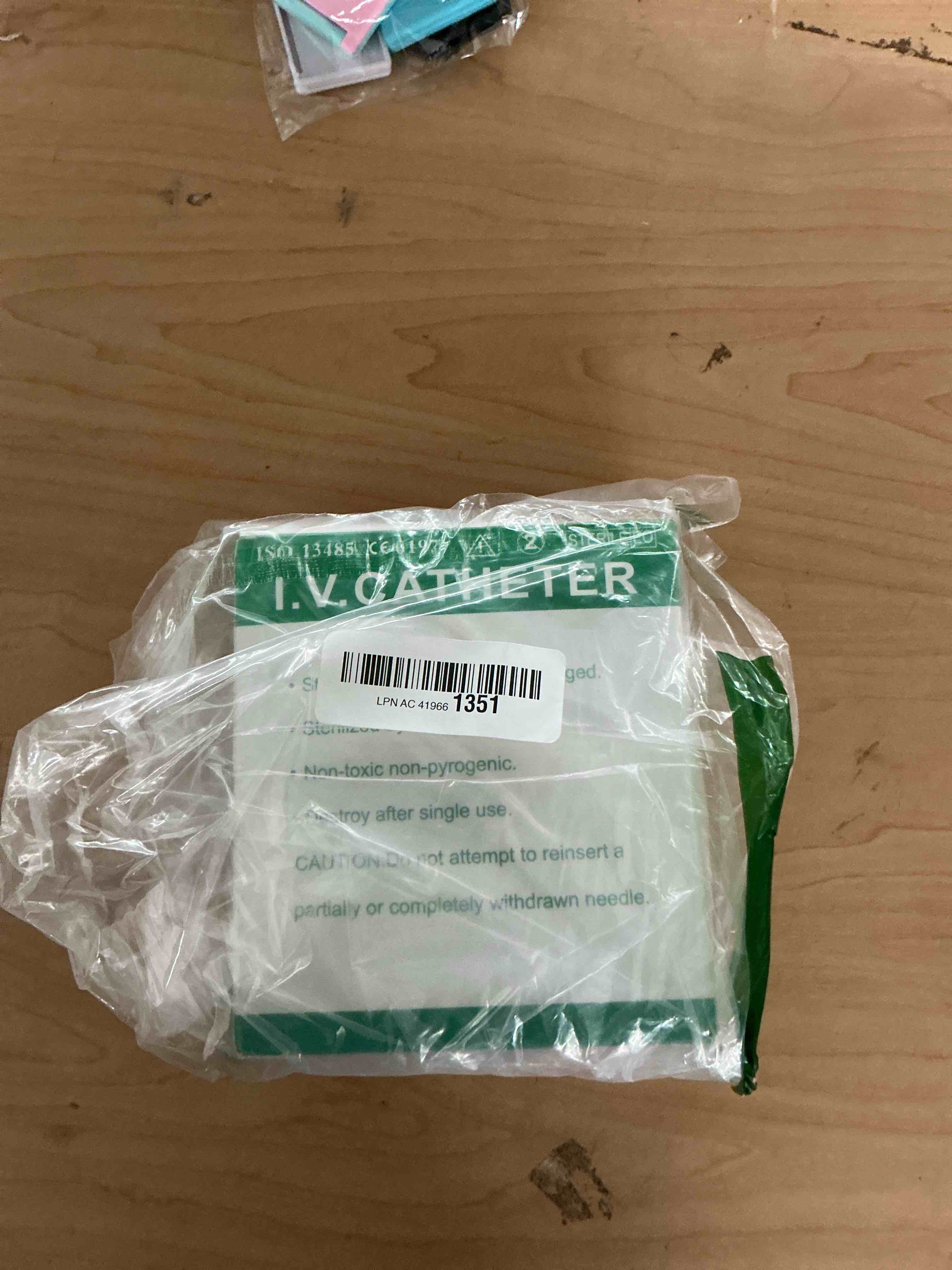 Condition photo showing New/Like New for autdor 22g catheter piercing needles 50pcs – disposable hollow needles iv catheter needles for ear, nose, lip, navel & cartilage piercing – professional body piercing supplies