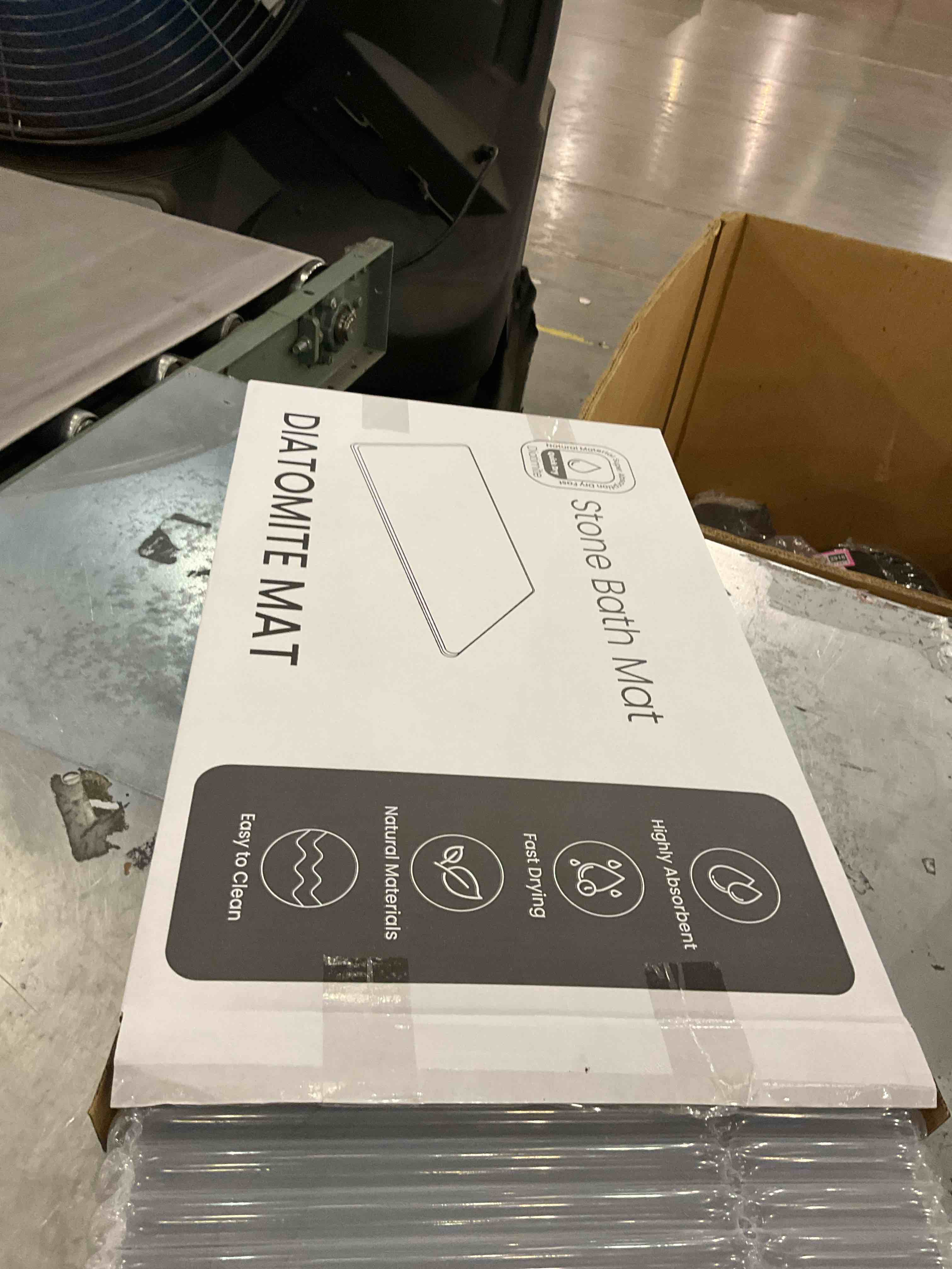 https://s3.amazonaws.com/lotting-images-prod/PNK2485808_1751395616760.jpeg