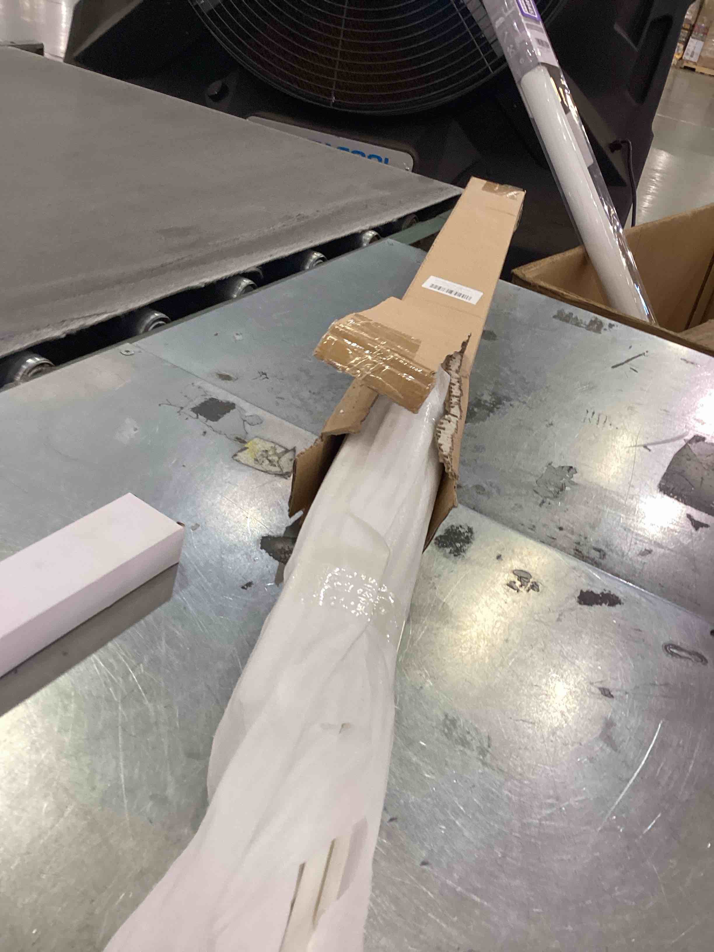 https://s3.amazonaws.com/lotting-images-prod/PPE2555778_1753375199497.jpeg