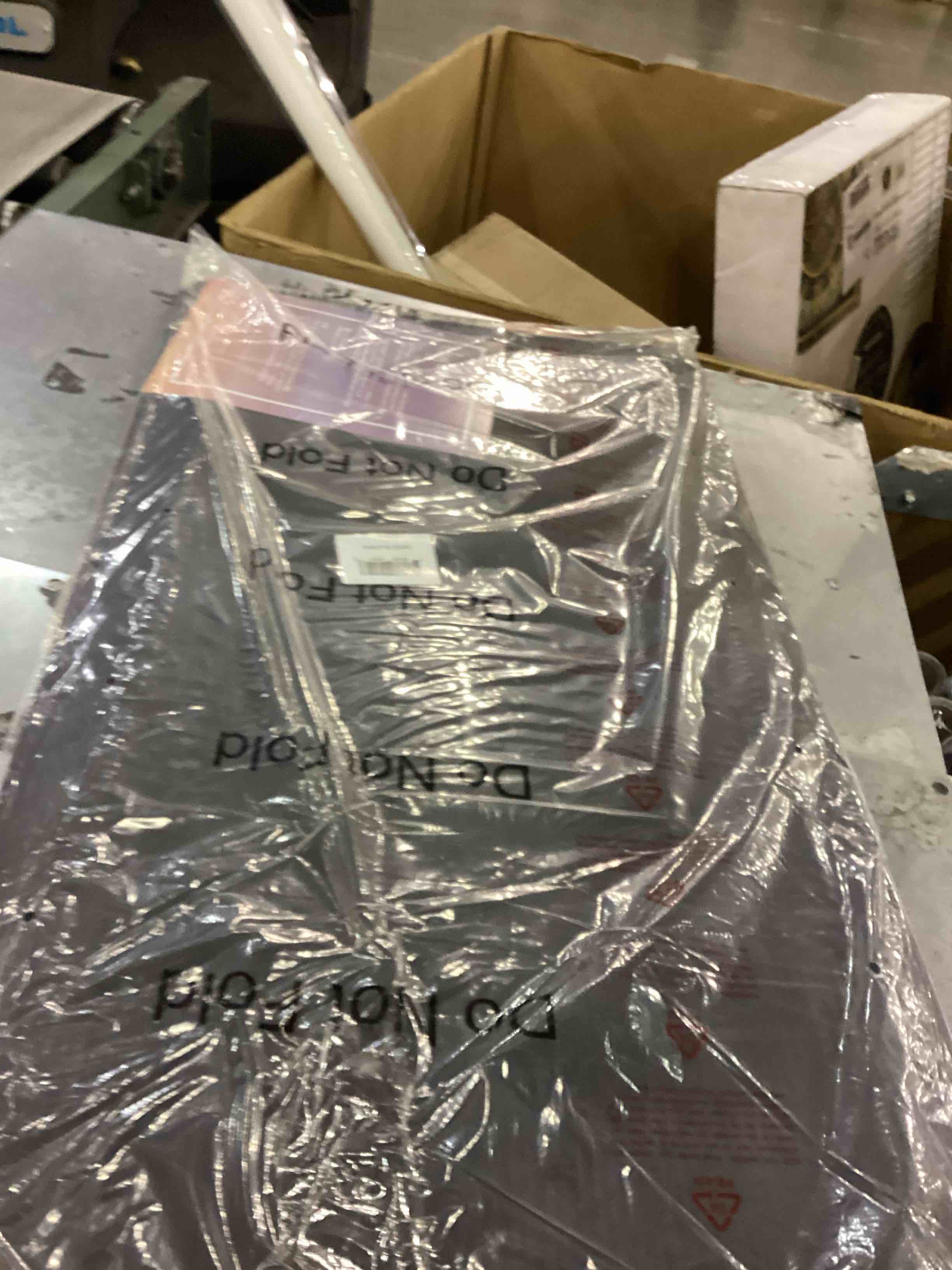 https://s3.amazonaws.com/lotting-images-prod/PPE2556199_1753442863862.jpeg