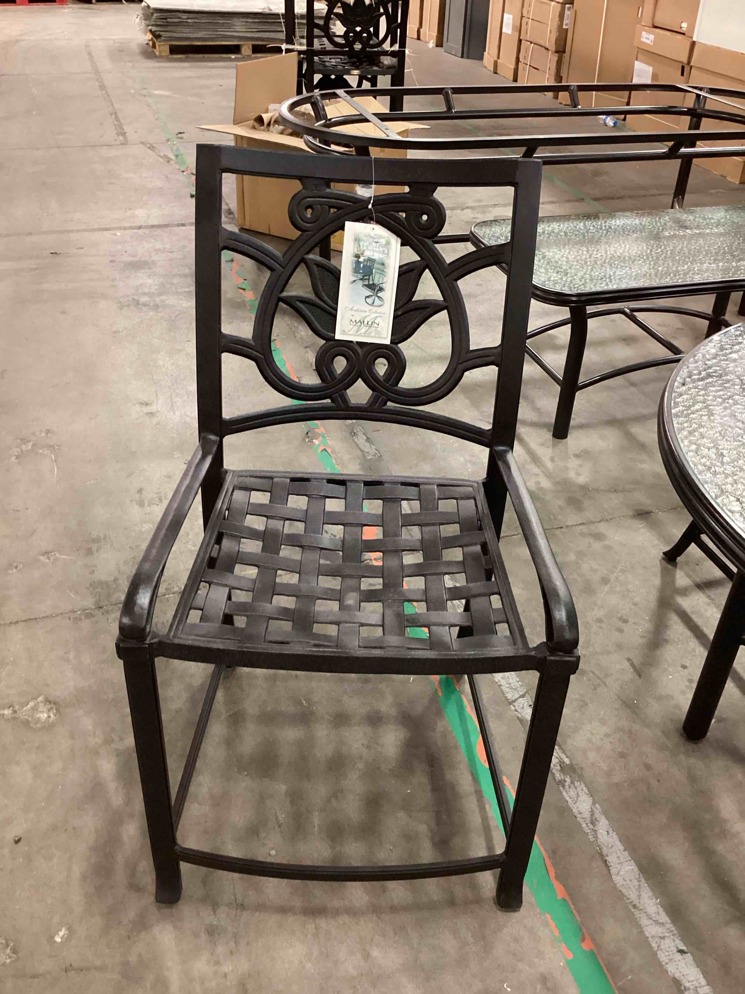 https://s3.amazonaws.com/lotting-images-prod/PatioOvalSet_1752176139911.jpeg