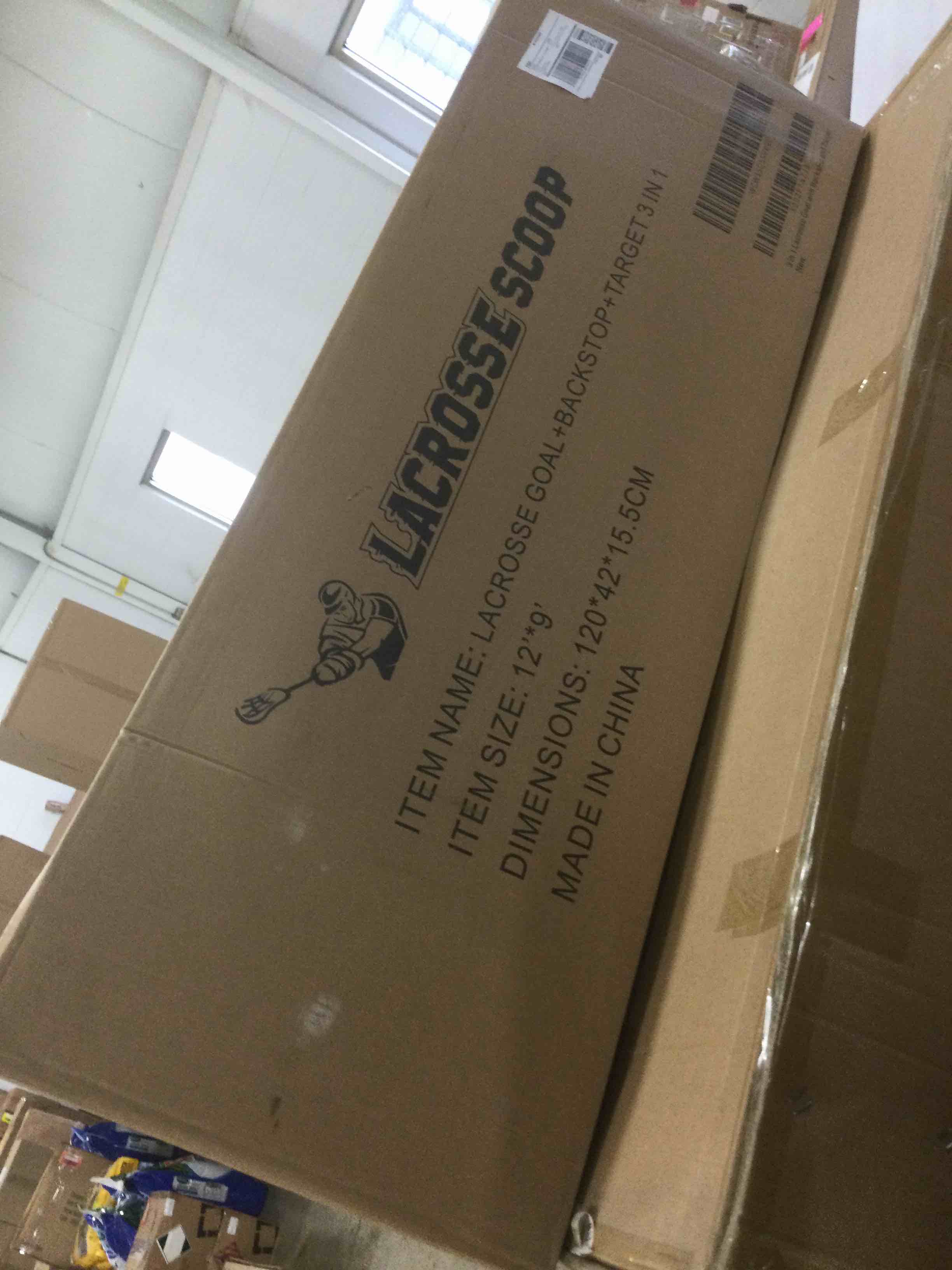 https://s3.amazonaws.com/lotting-images-prod/RED3872136_1678286005422.jpeg