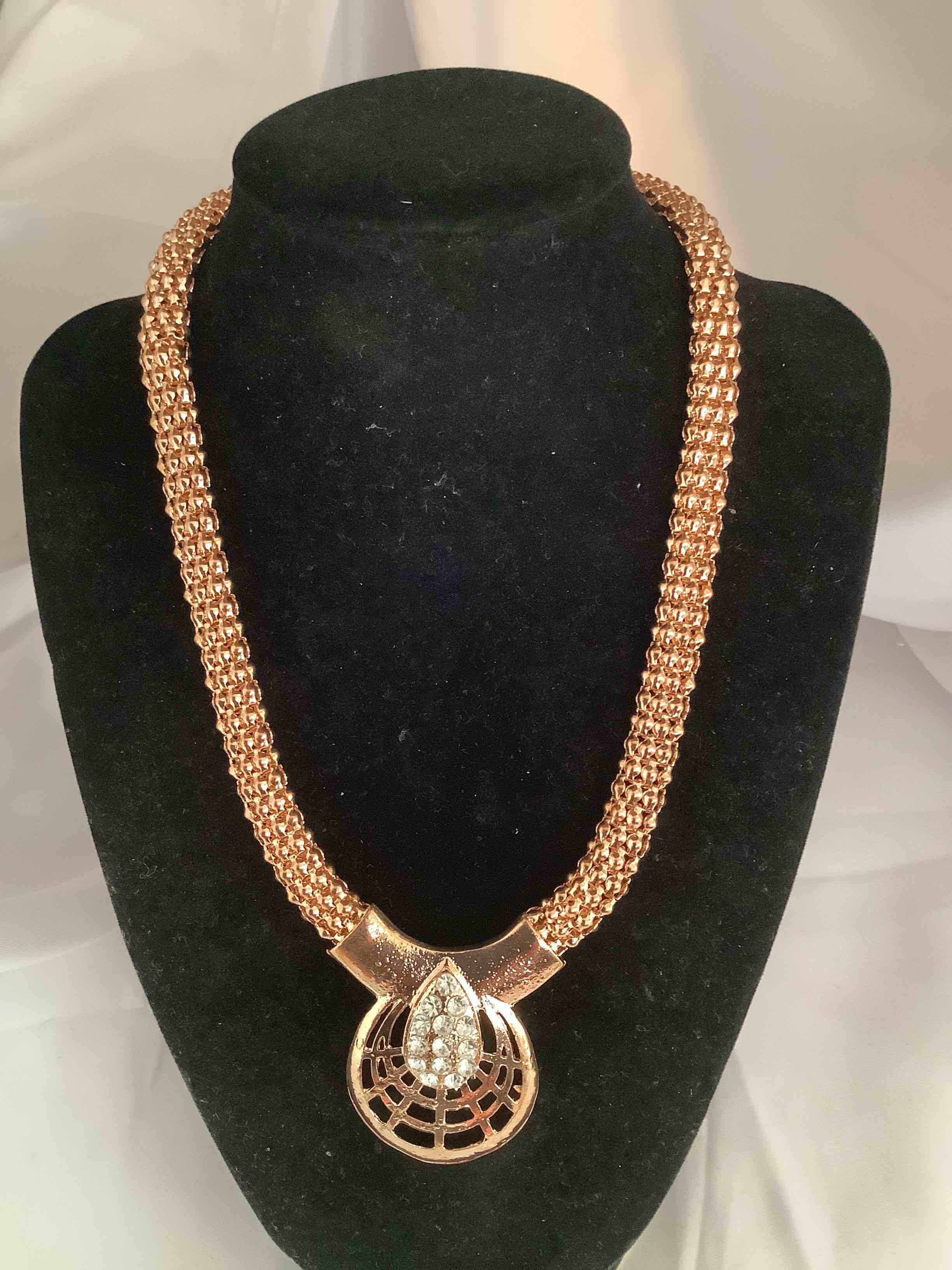 white sapphire necklace