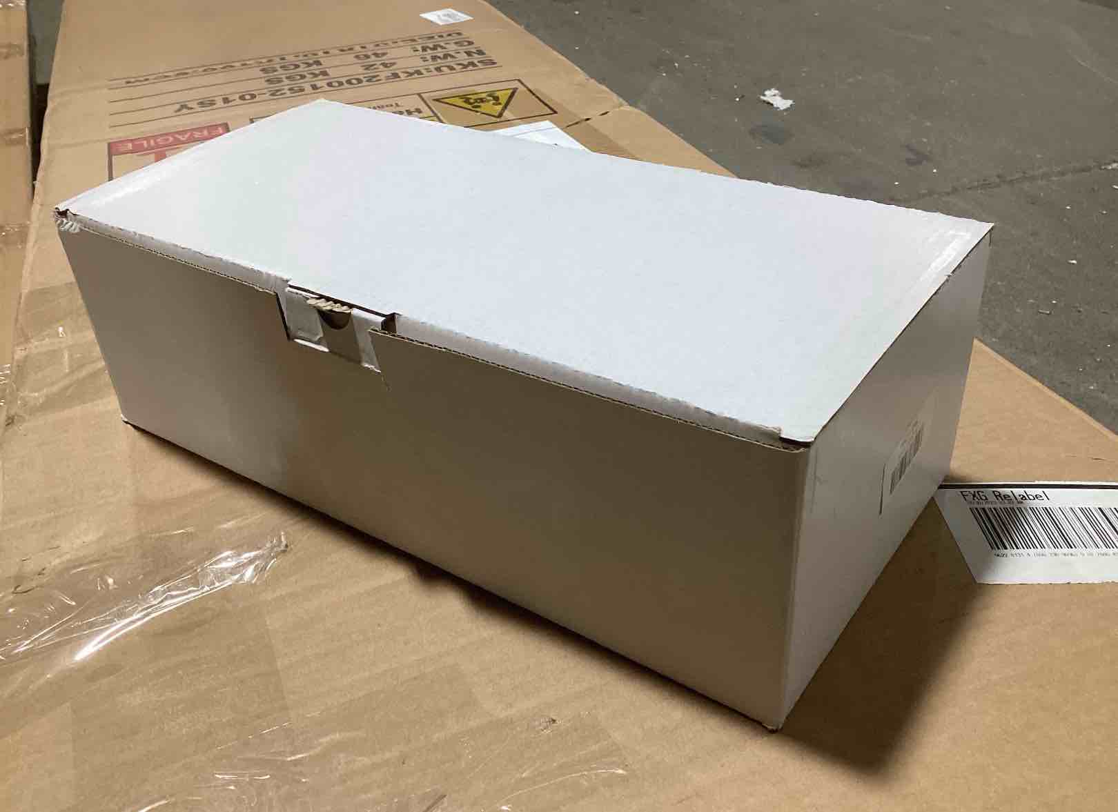 https://s3.amazonaws.com/lotting-images-prod/RED5102691_1706115033346.jpeg