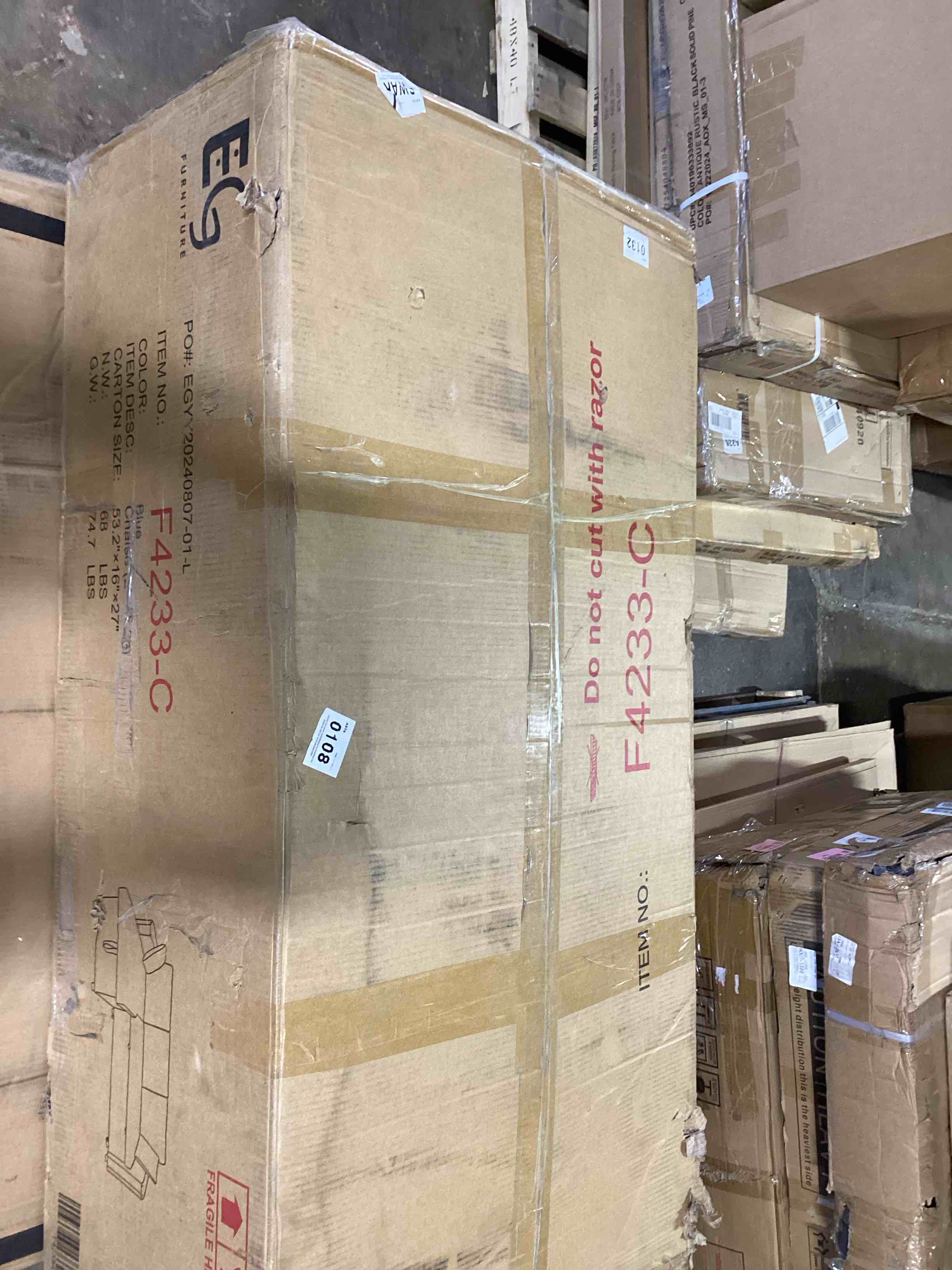 chaise f4233-c and f4233-a