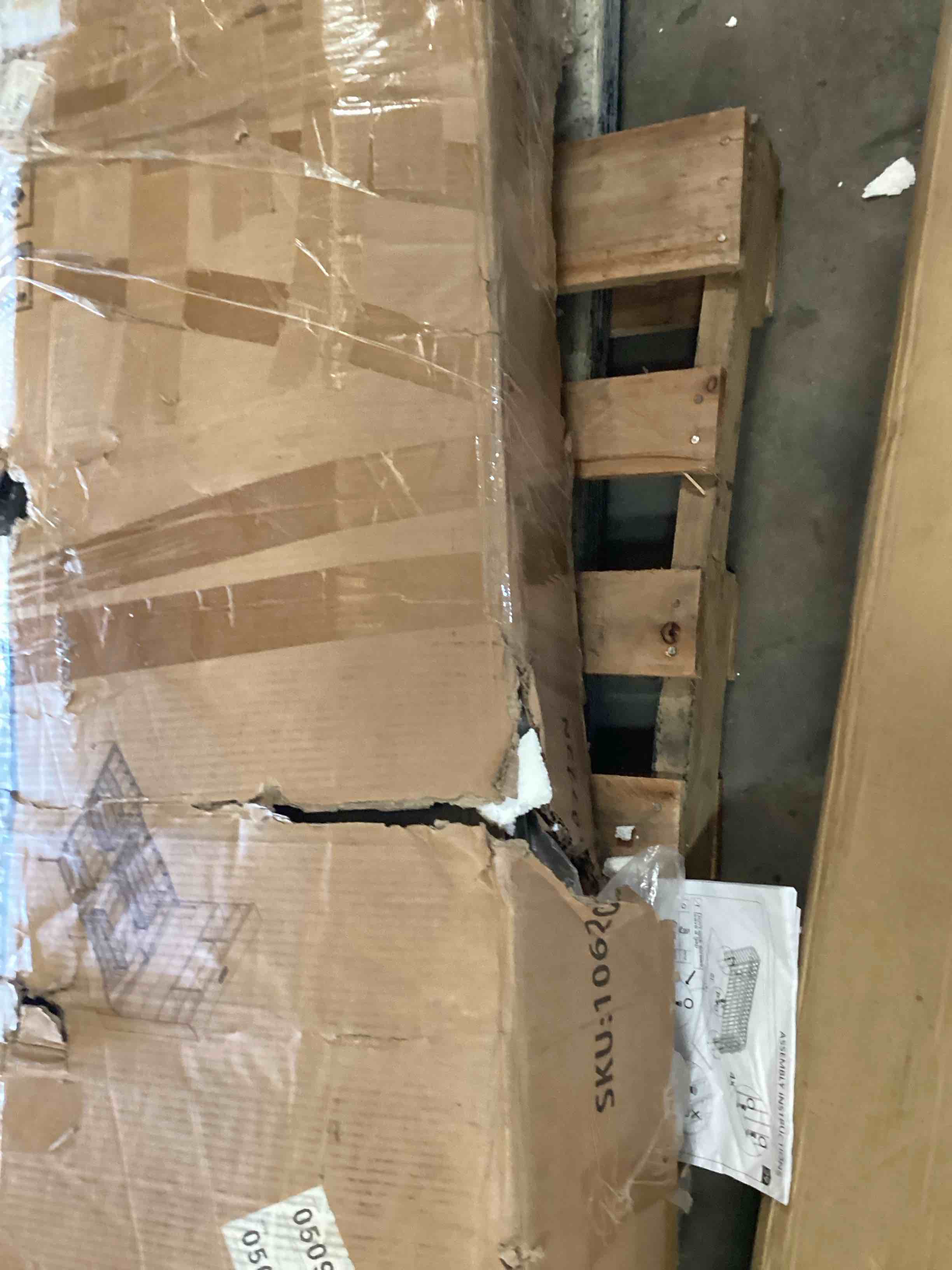 https://s3.amazonaws.com/lotting-images-prod/RustDustWanderlust/BRN2056688_1760042927968.jpeg