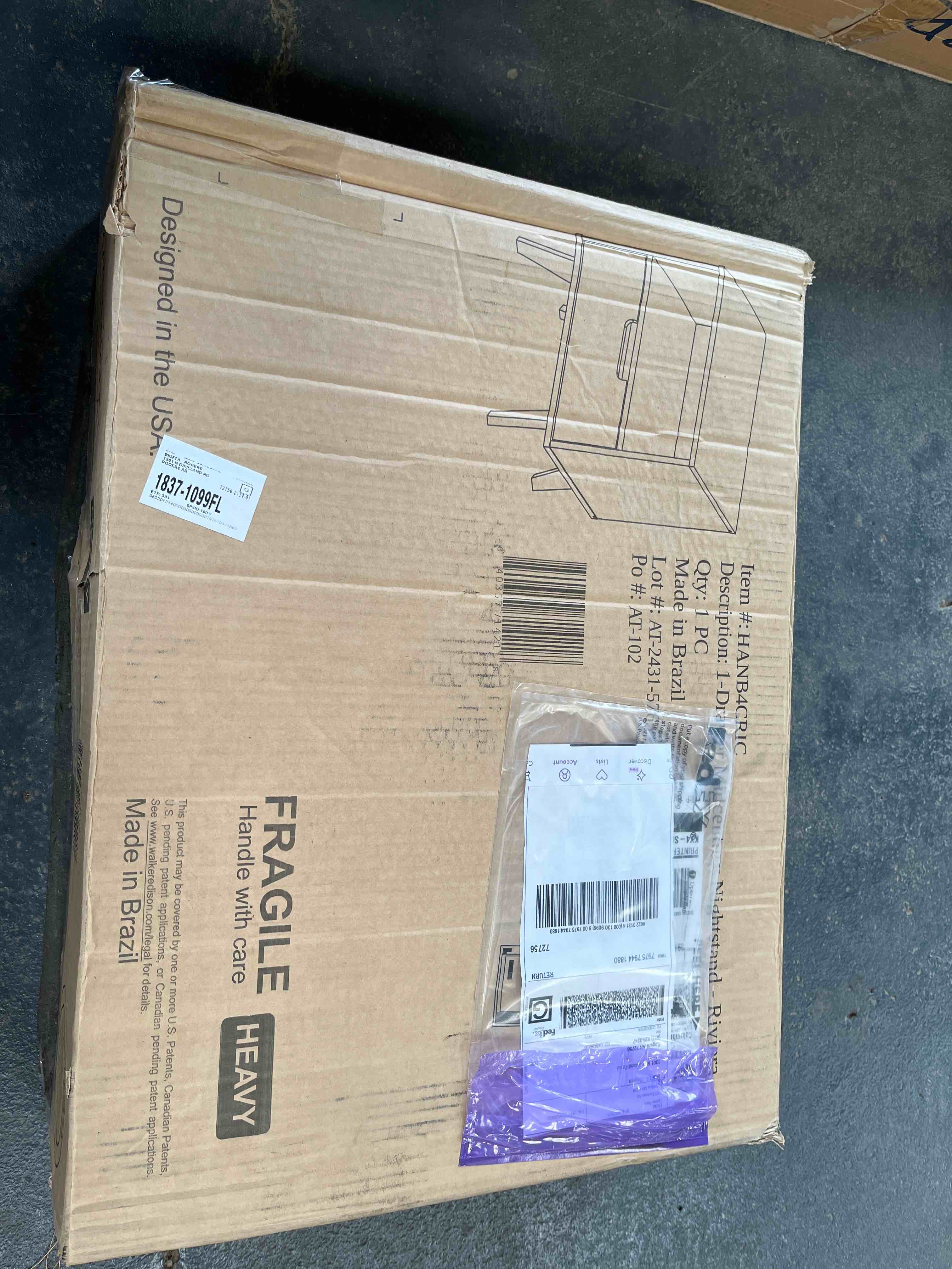 https://s3.amazonaws.com/lotting-images-prod/RustDustWanderlust/BRN2057275_1760806582875.jpeg