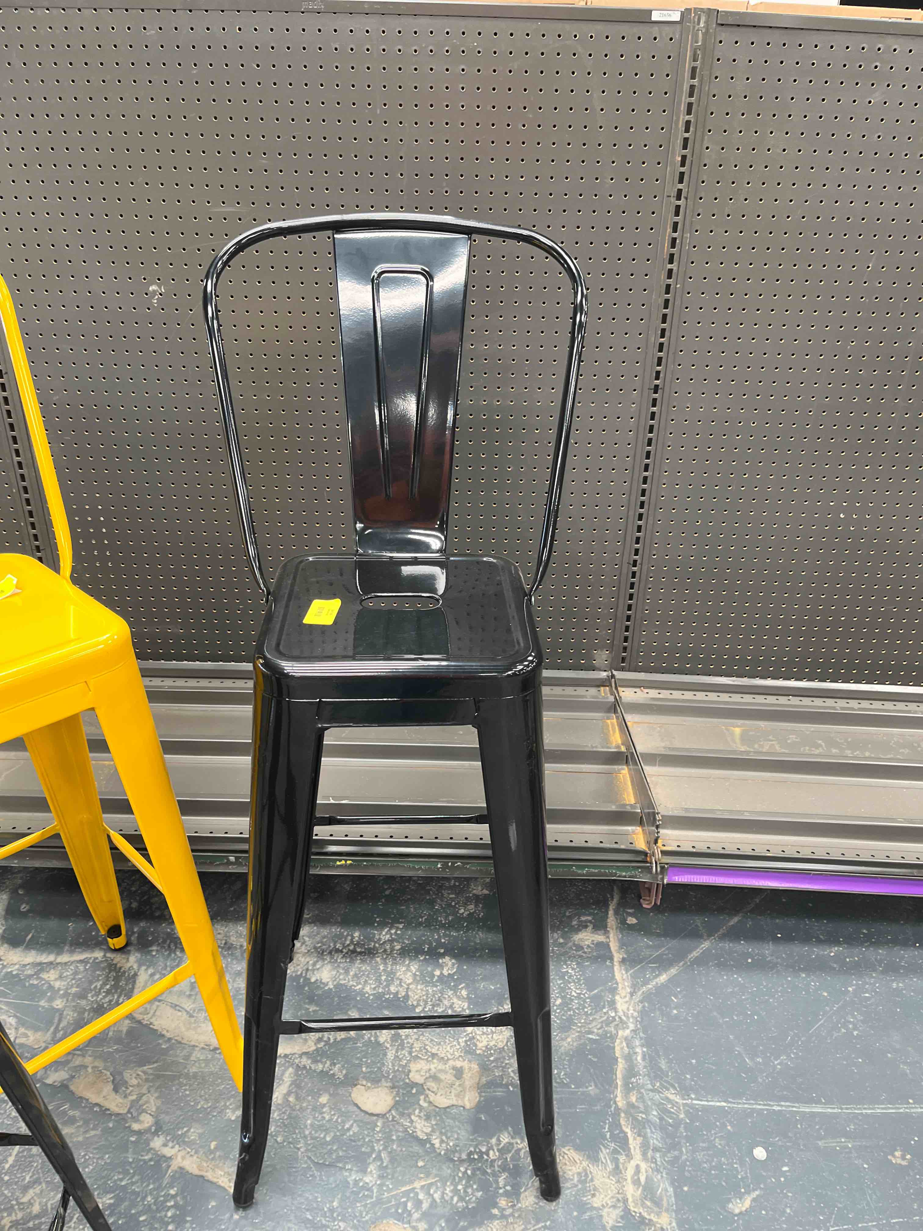 3 Retro Metal Bar Stools