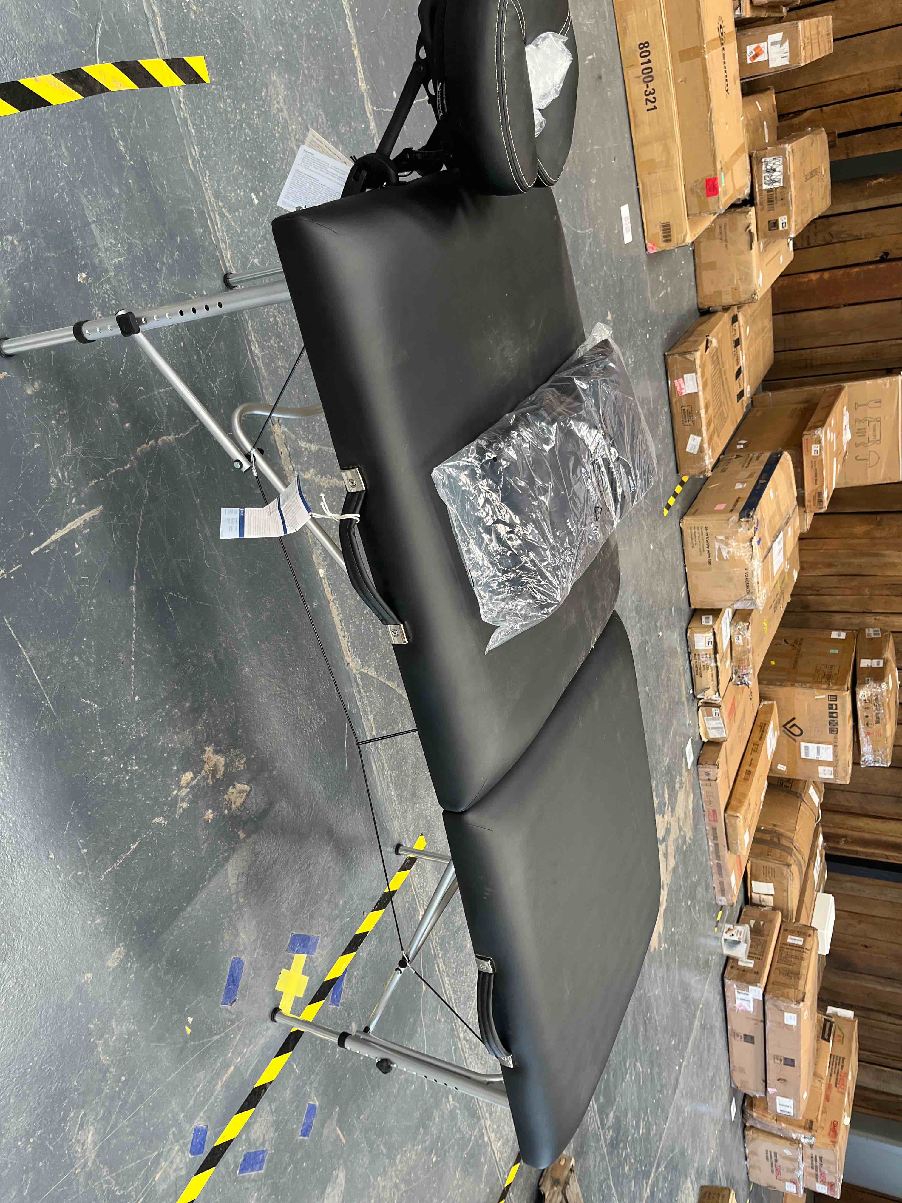 folding massage table