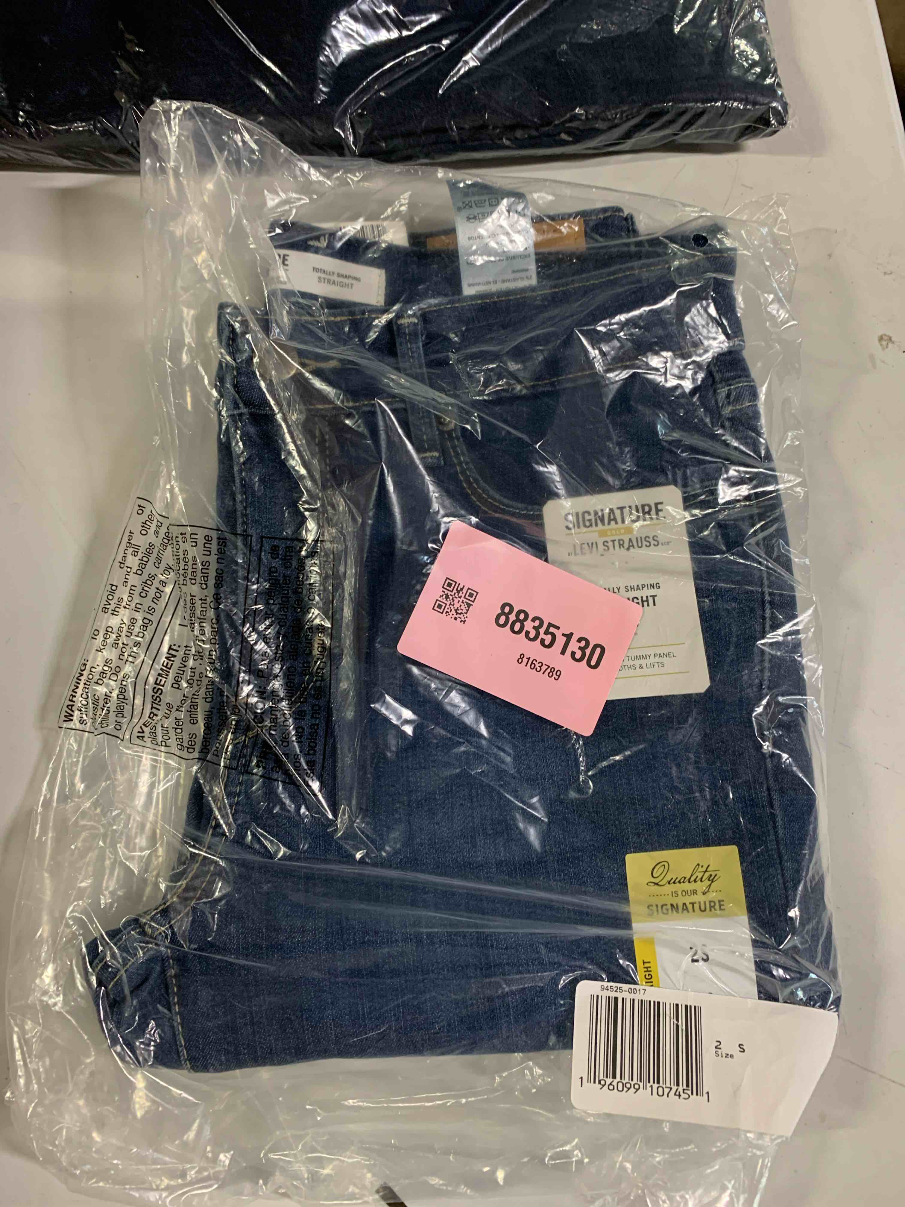 https://s3.amazonaws.com/lotting-images-prod/RustDustWanderlust/BRN2057718_1761078190994.jpeg