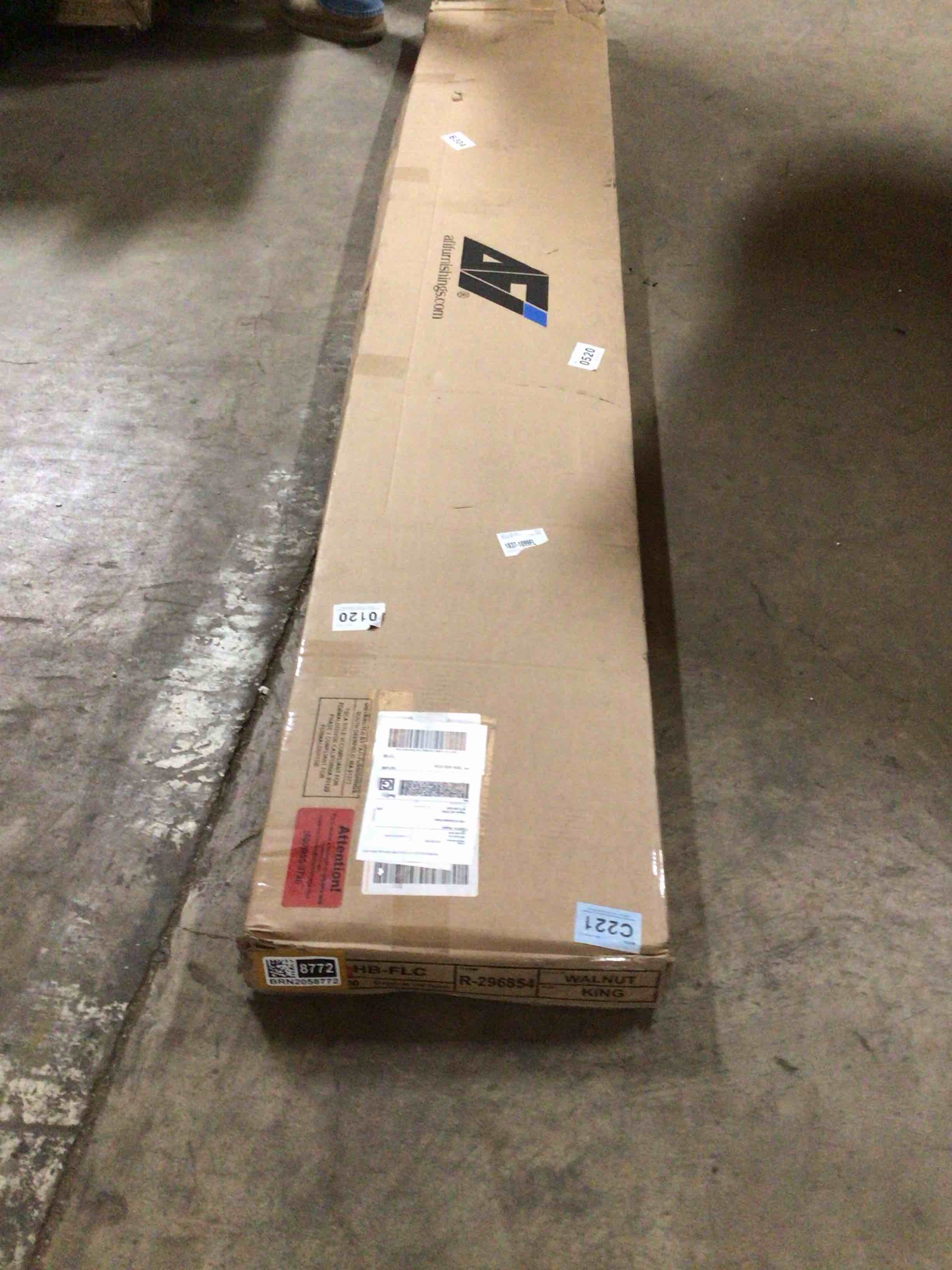 Vetu Solid Wood Spindle Bed