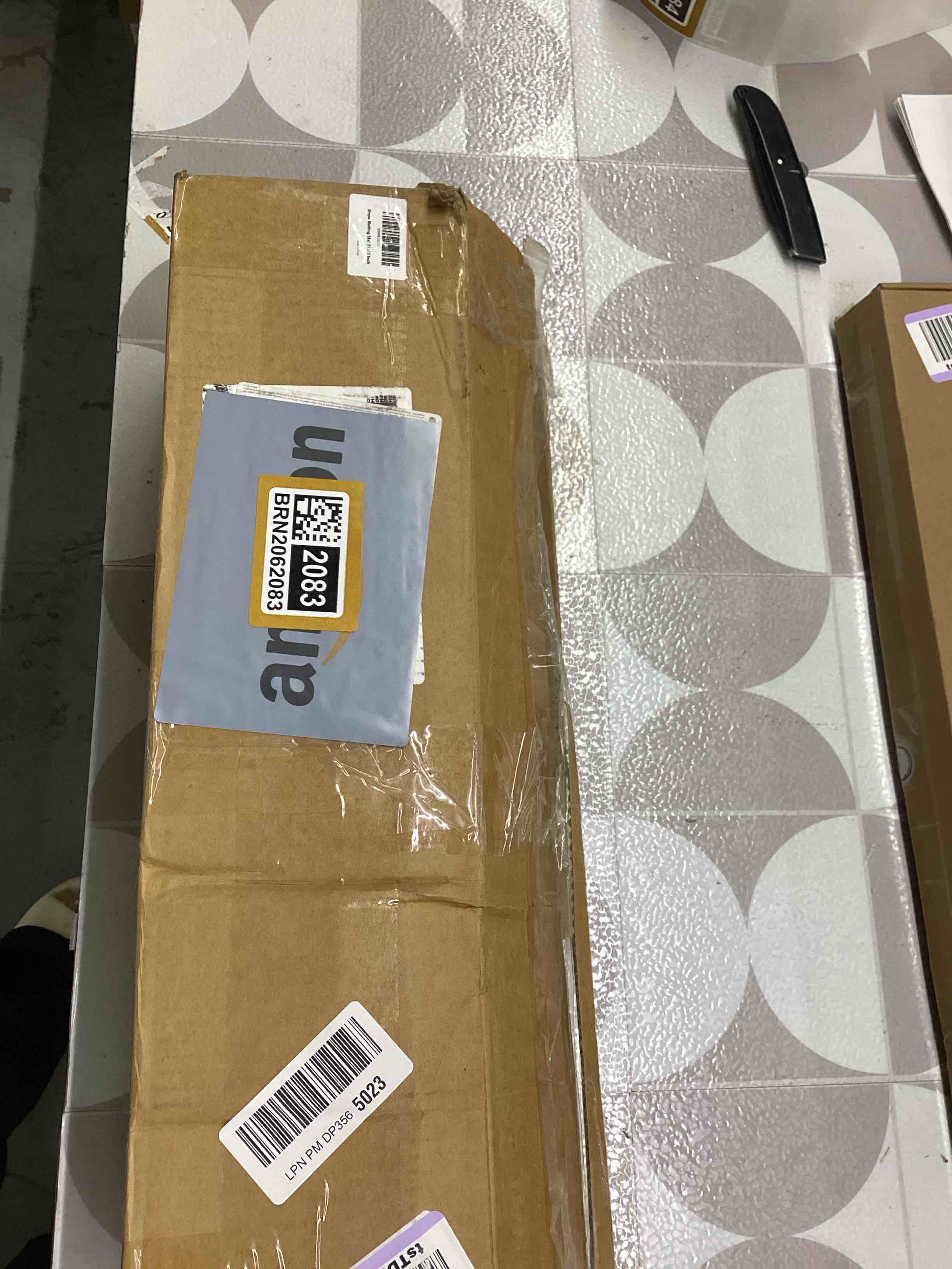 https://s3.amazonaws.com/lotting-images-prod/RustDustWanderlust/BRN2062083_1742911304961.jpeg