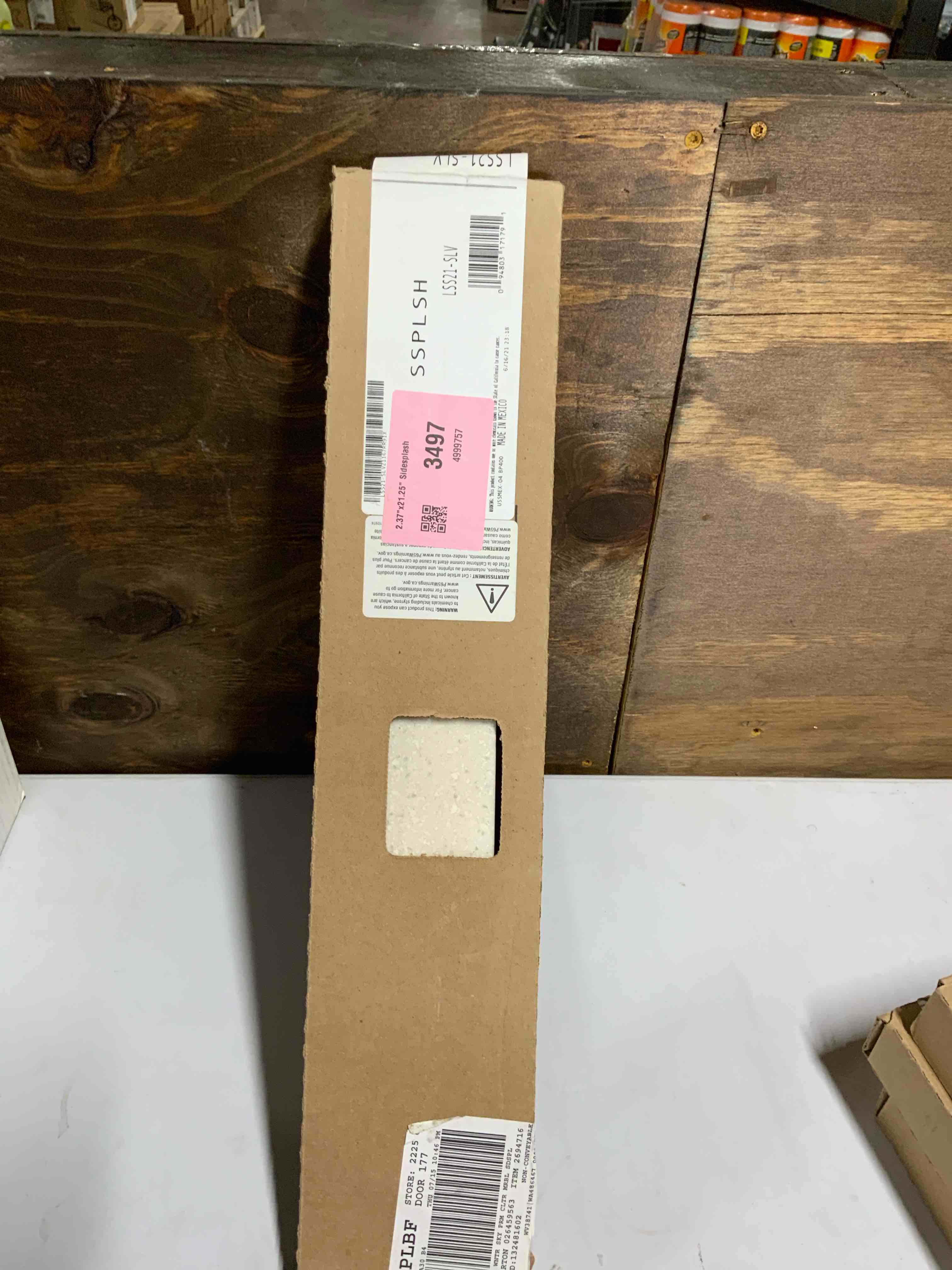 https://s3.amazonaws.com/lotting-images-prod/RustDustWanderlust/BRN2064323_1755107559791.jpeg