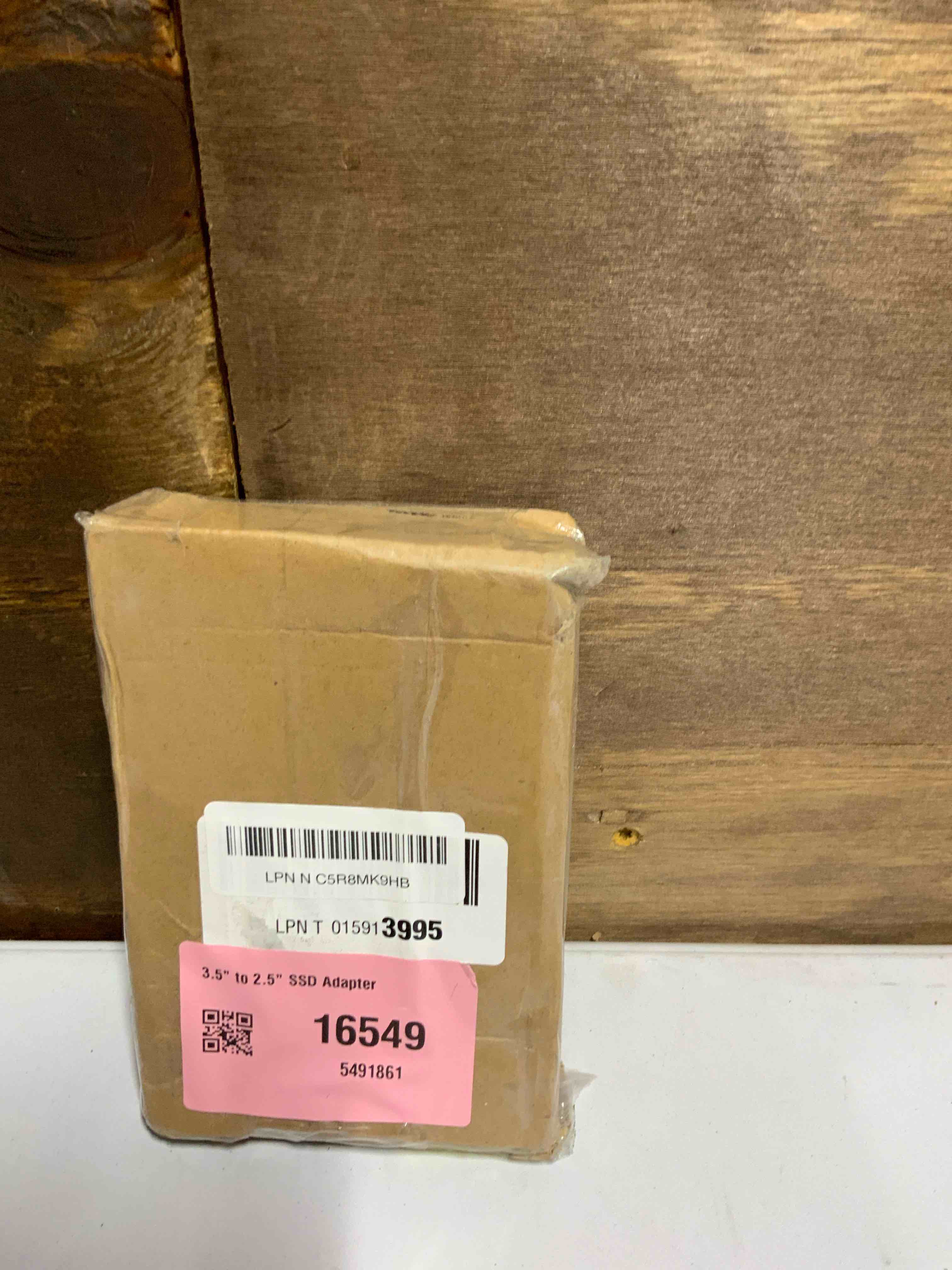 https://s3.amazonaws.com/lotting-images-prod/RustDustWanderlust/BRN2064801_1755545710251.jpeg
