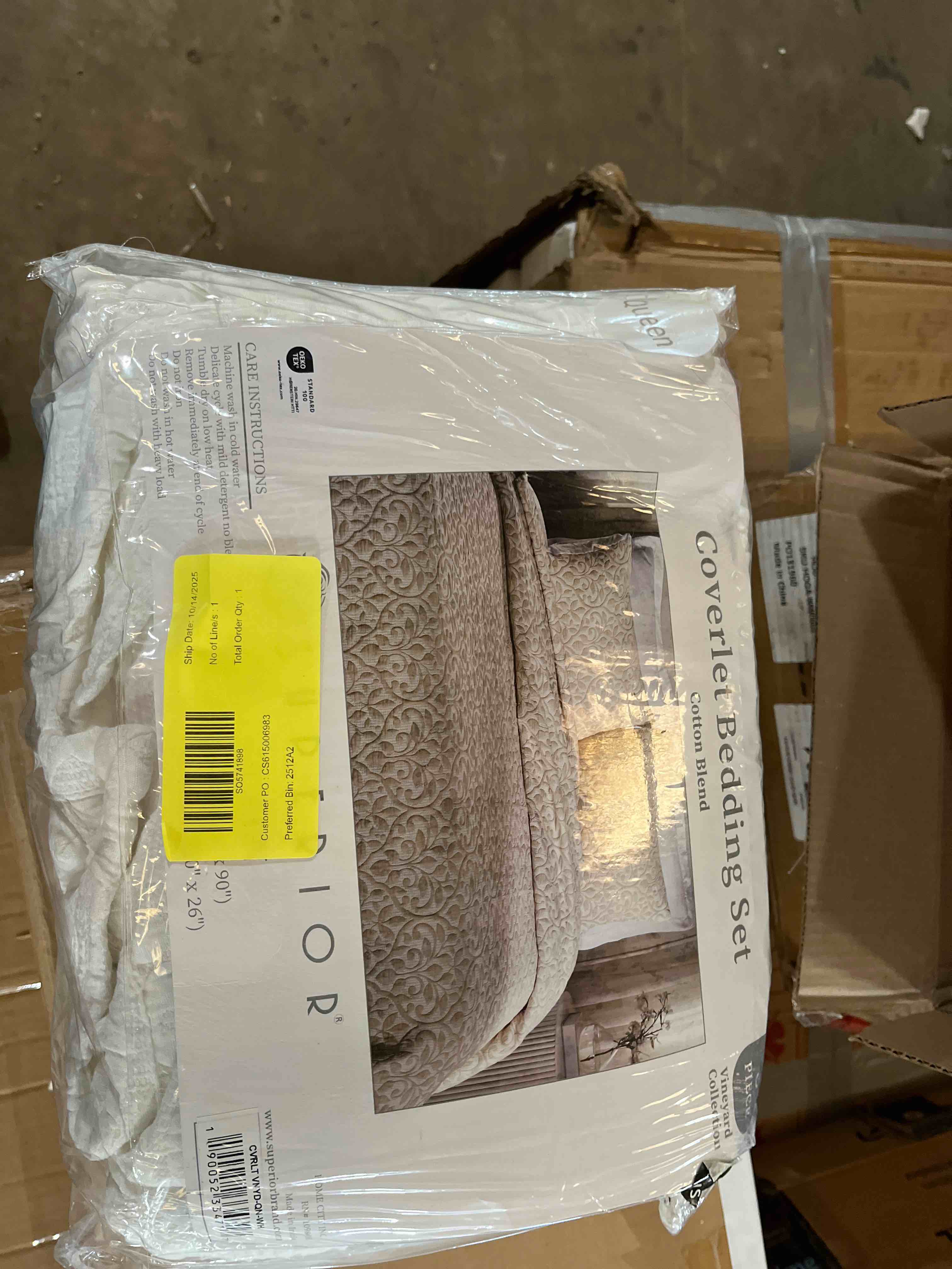 Coverlet Bedding Set