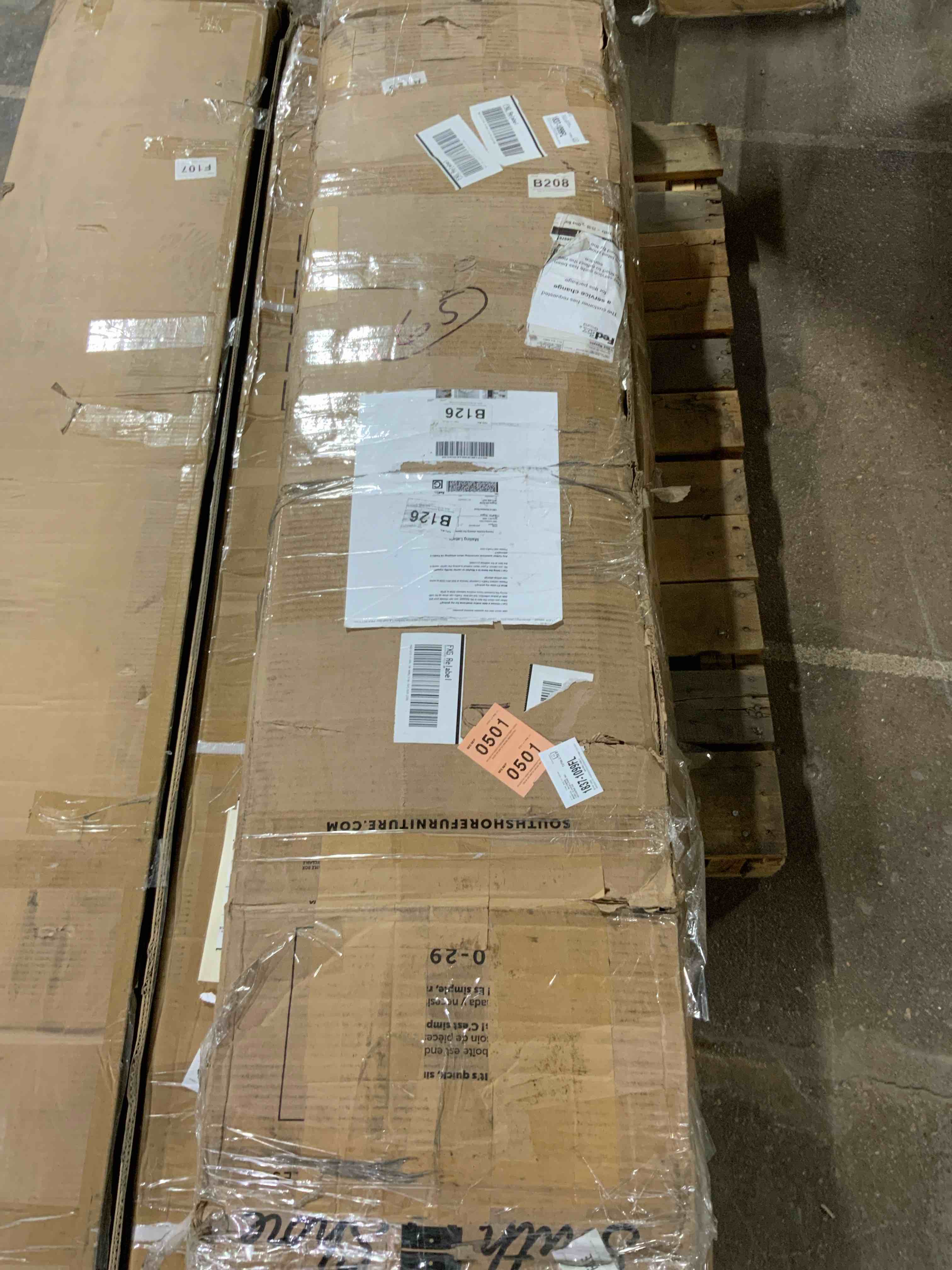 https://s3.amazonaws.com/lotting-images-prod/RustDustWanderlust/BRN2072720_1757865678735.jpeg