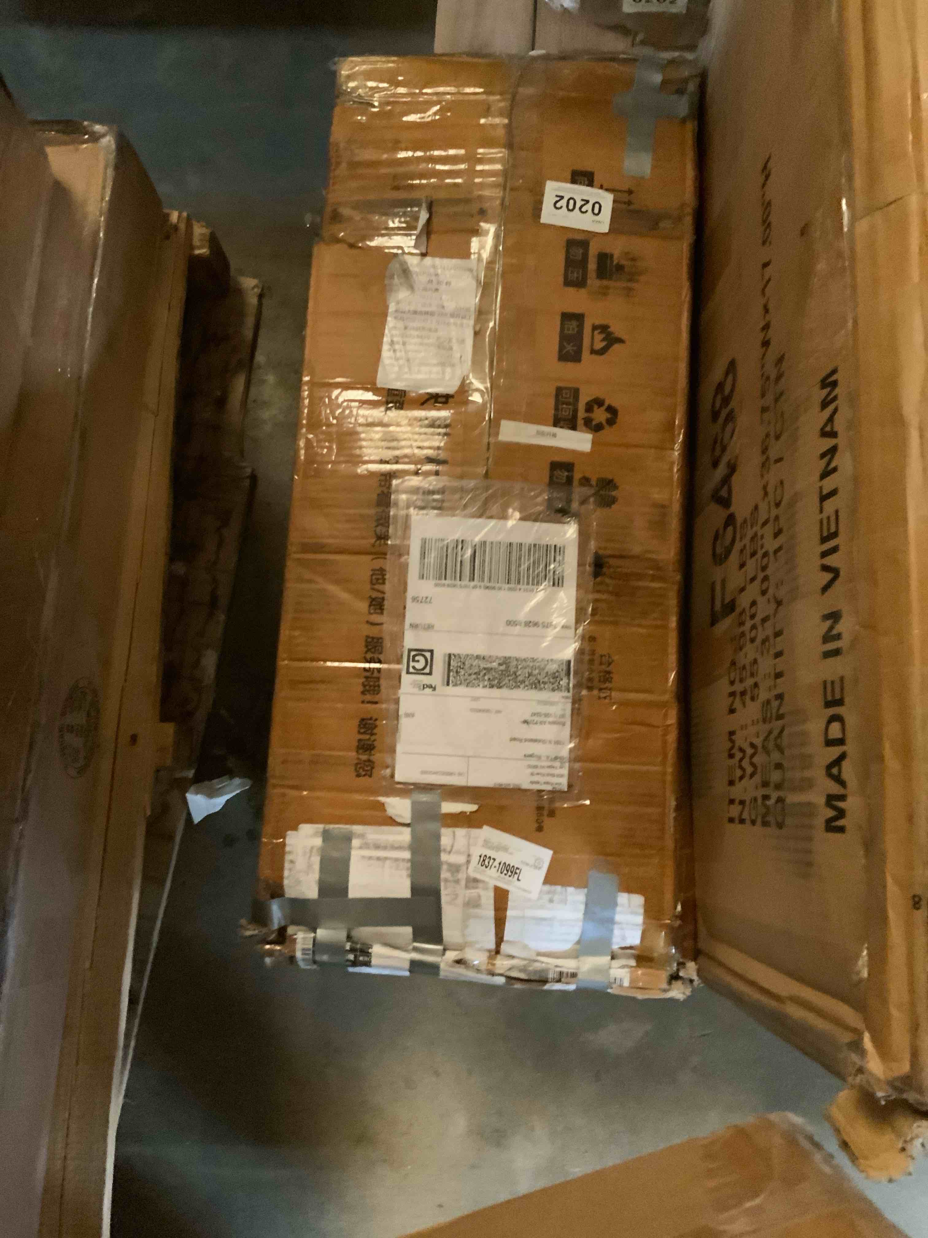 https://s3.amazonaws.com/lotting-images-prod/RustDustWanderlust/BRN2072817_1757959207411.jpeg