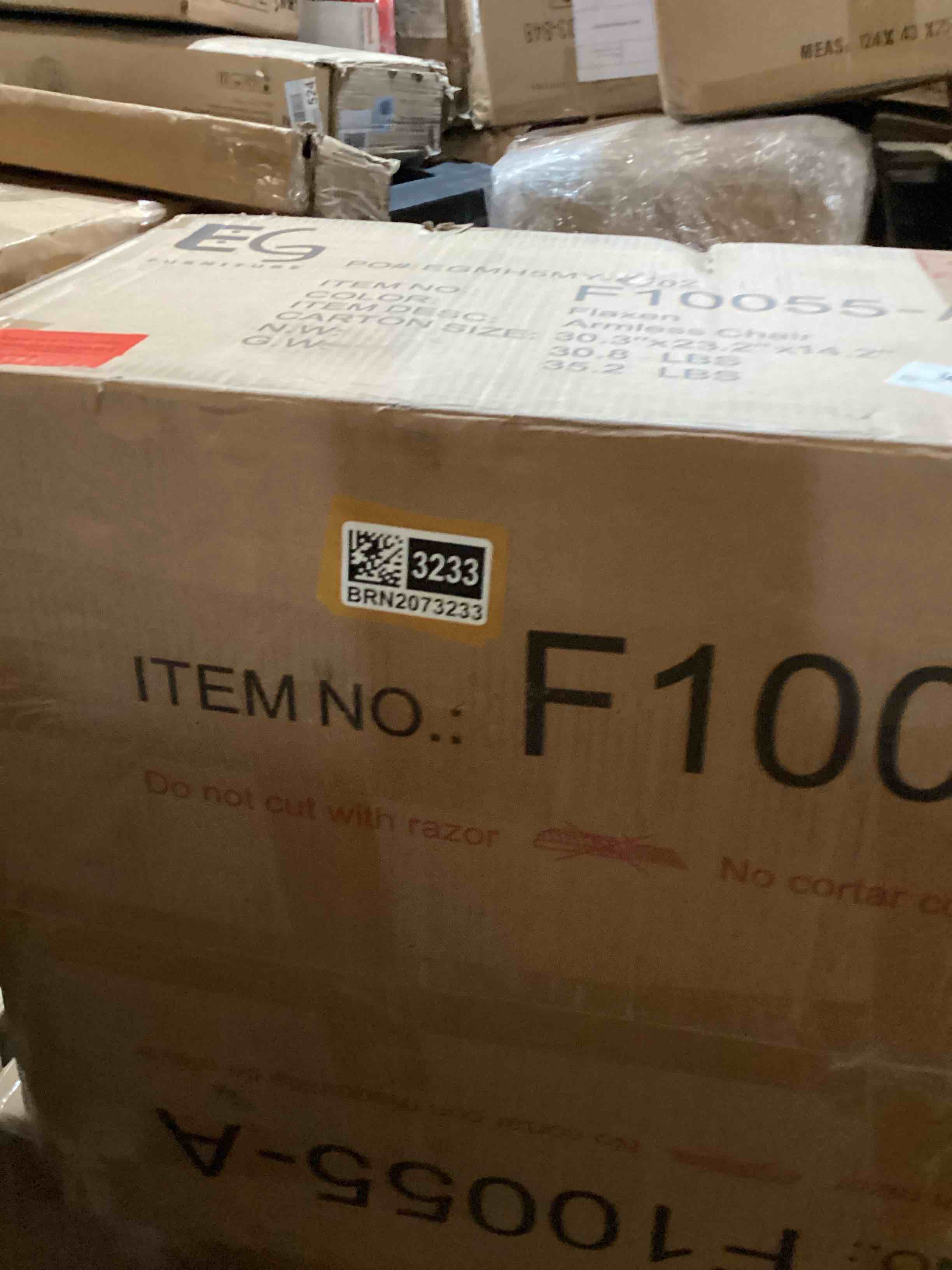 Condition photo showing Good Condition for Kentrell Upholstered Corner Sectional Sofa For Small Living Space