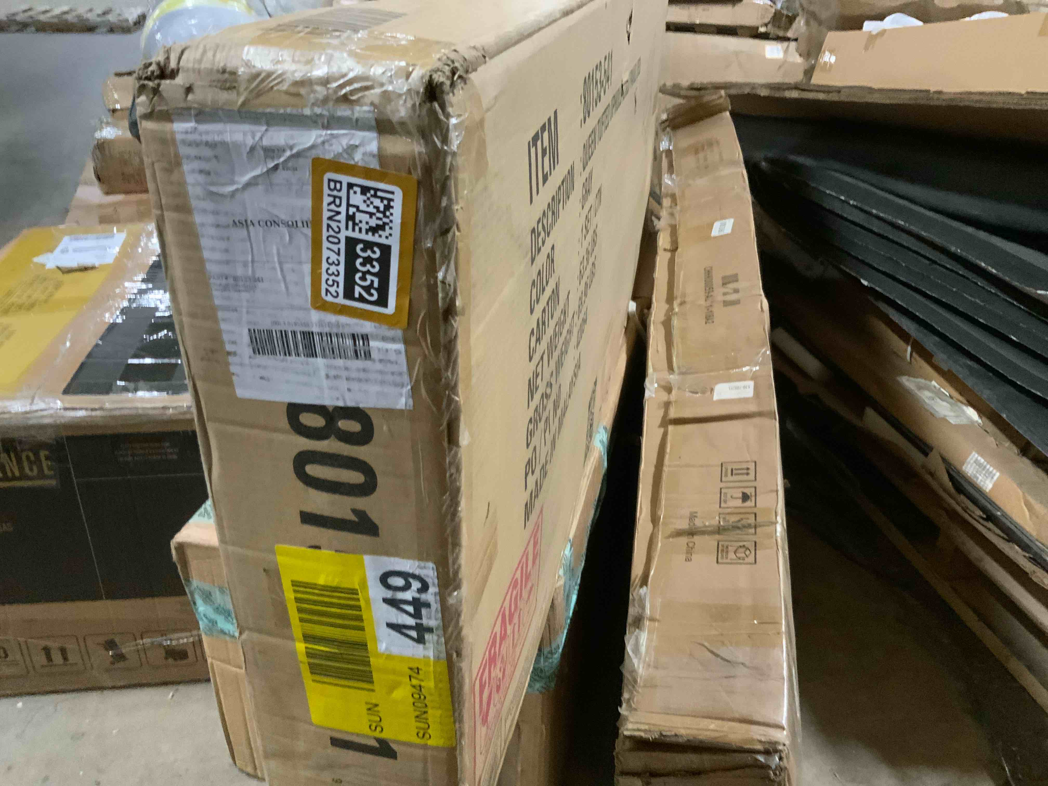 ameire upholstered bed