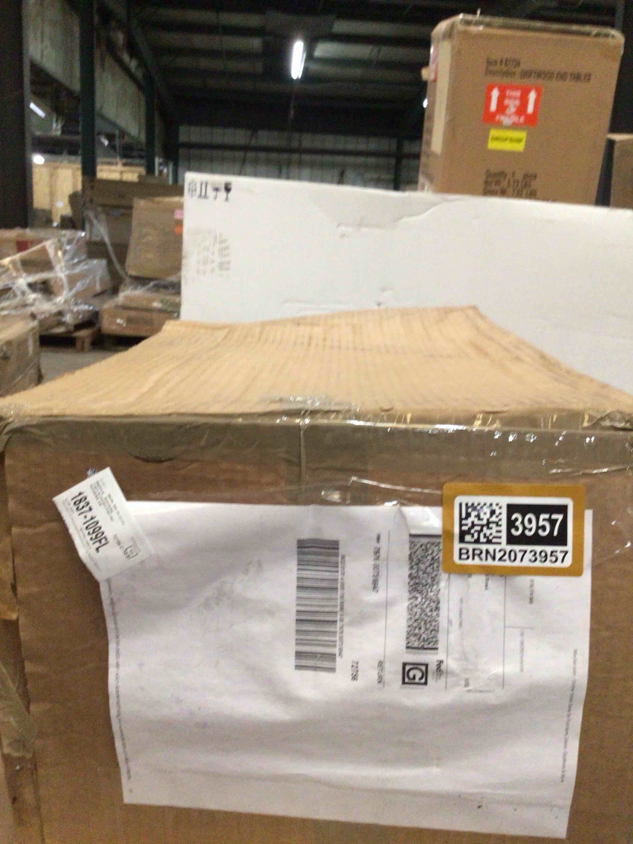 https://s3.amazonaws.com/lotting-images-prod/RustDustWanderlust/BRN2073957_1759429390058.jpeg