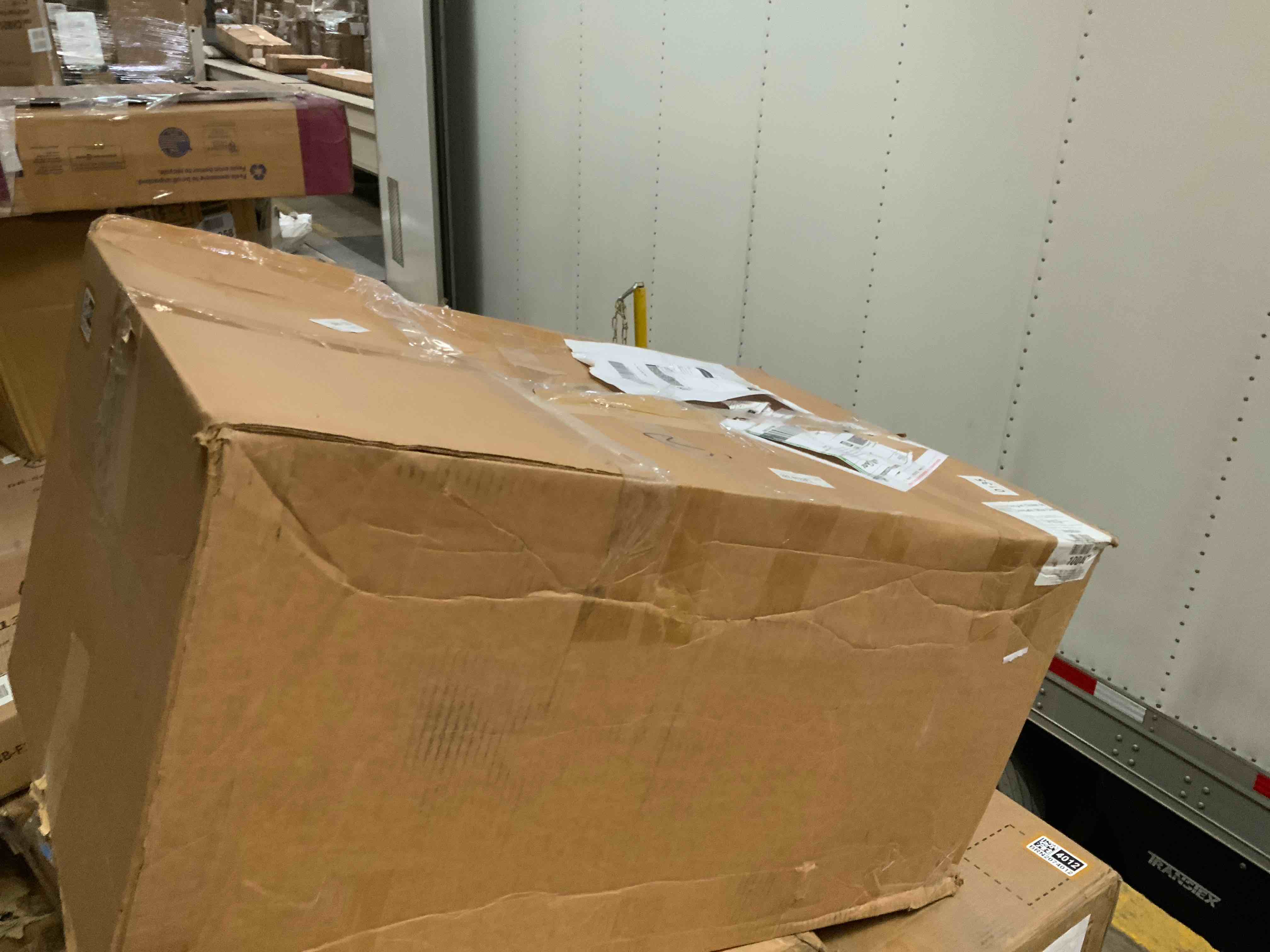 Condition photo showing Good Condition for Flam Task Chair