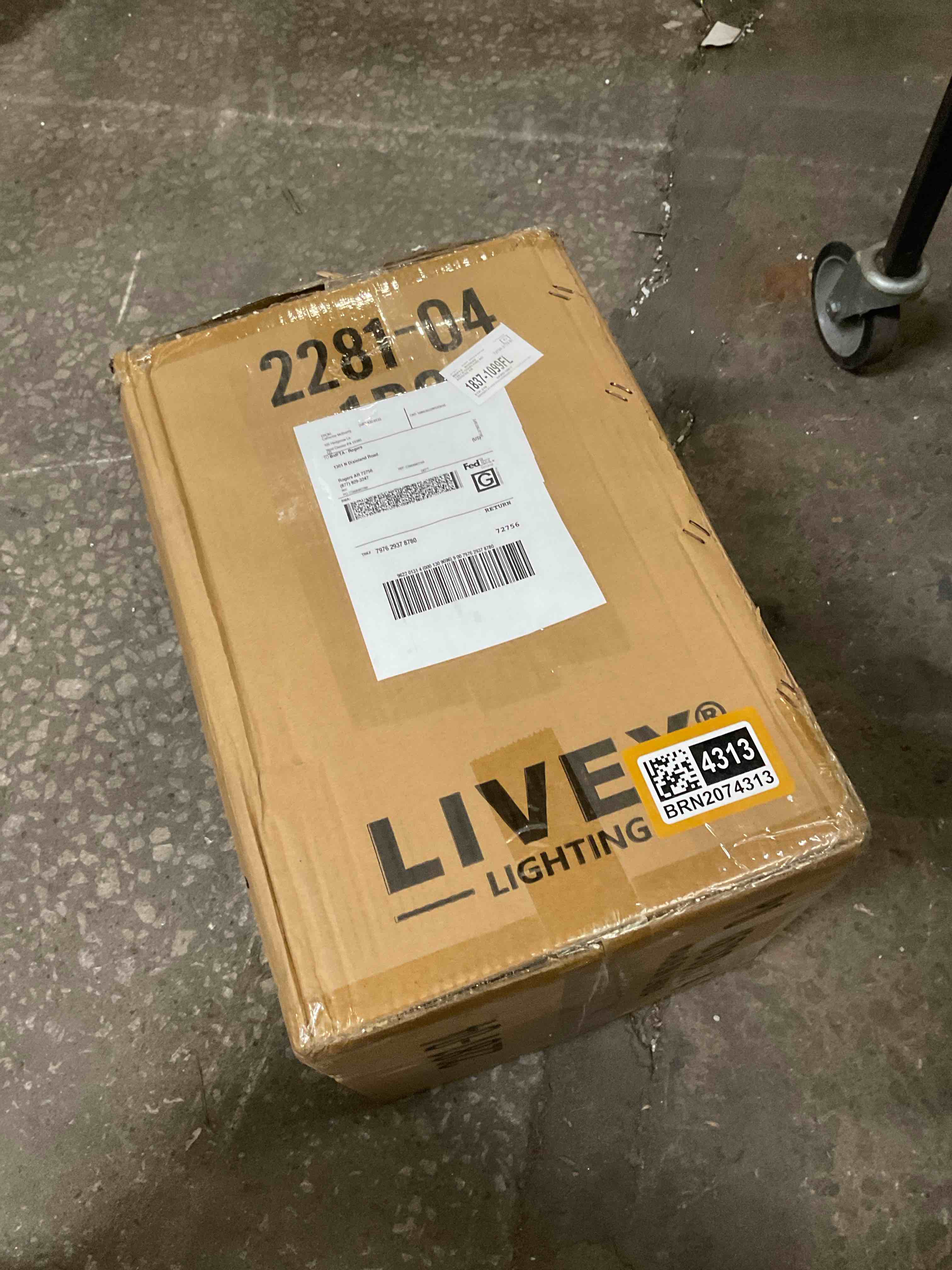 https://s3.amazonaws.com/lotting-images-prod/RustDustWanderlust/BRN2074313_1759245717417.jpeg