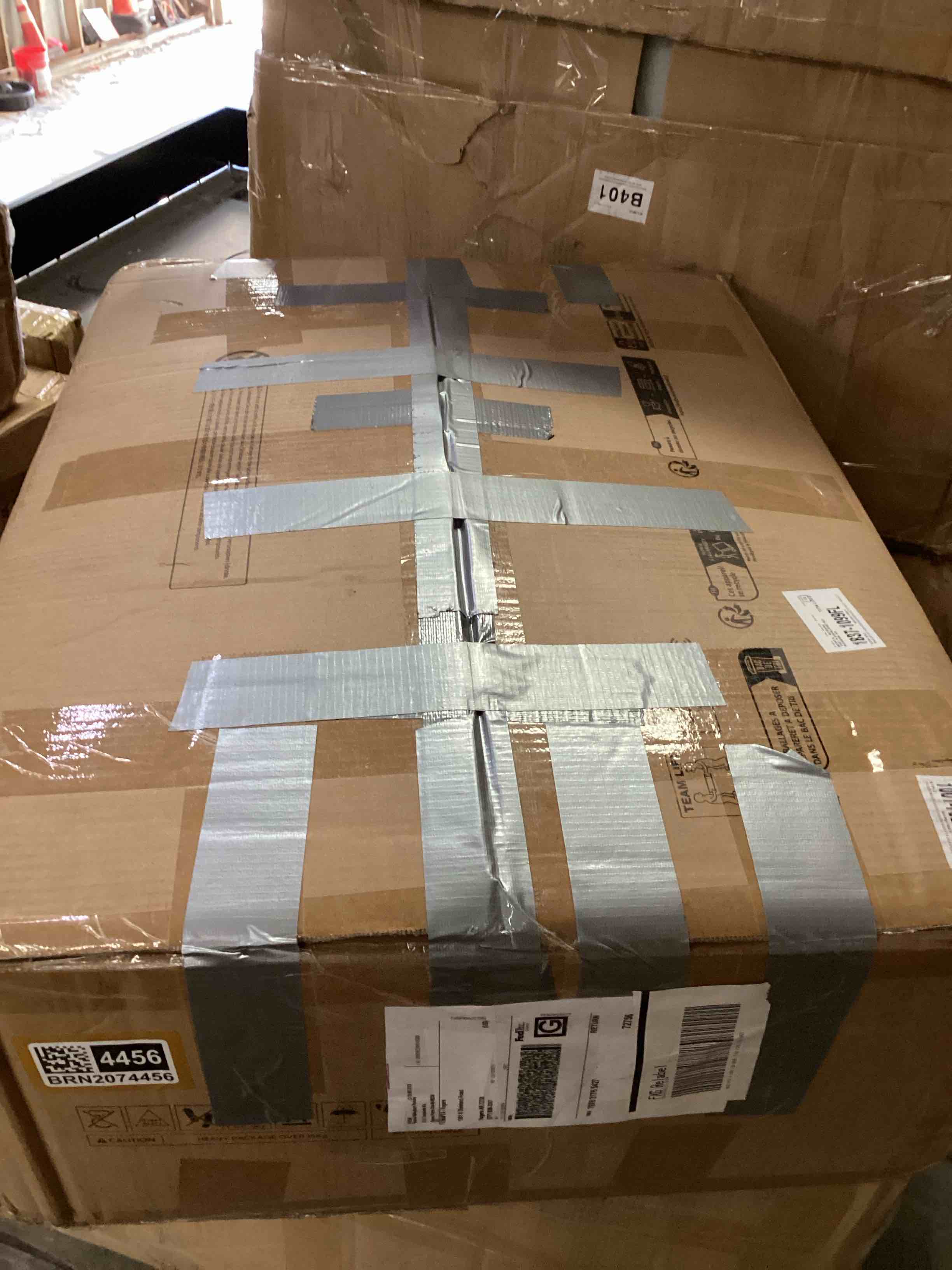 Condition photo showing Good Condition for (BOX 1 OF 2 ONLY) Zero Gravity Electric Leather Recliner Chair with  USB Charger & Storage Pockets