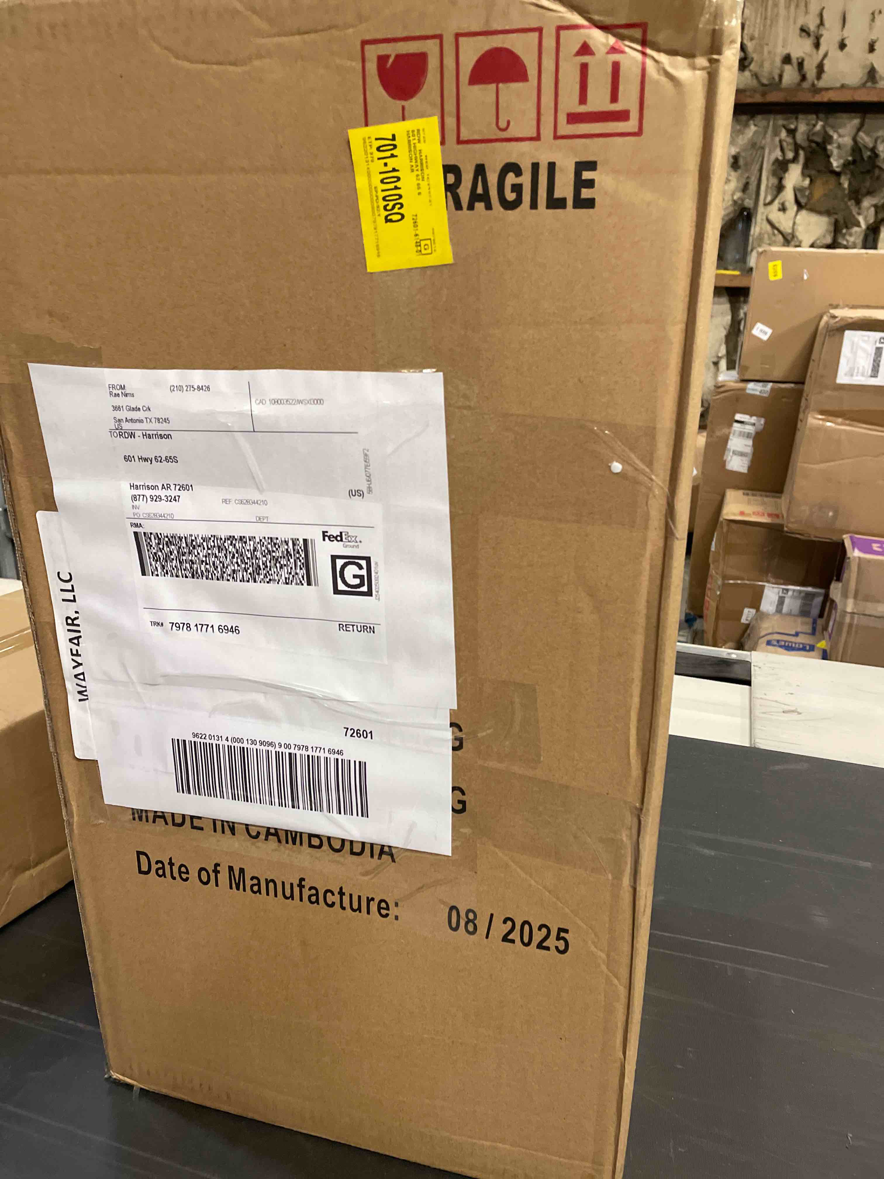 Condition photo showing Good Condition for Malta 23" White Ashed/Light Copper Table Lamp