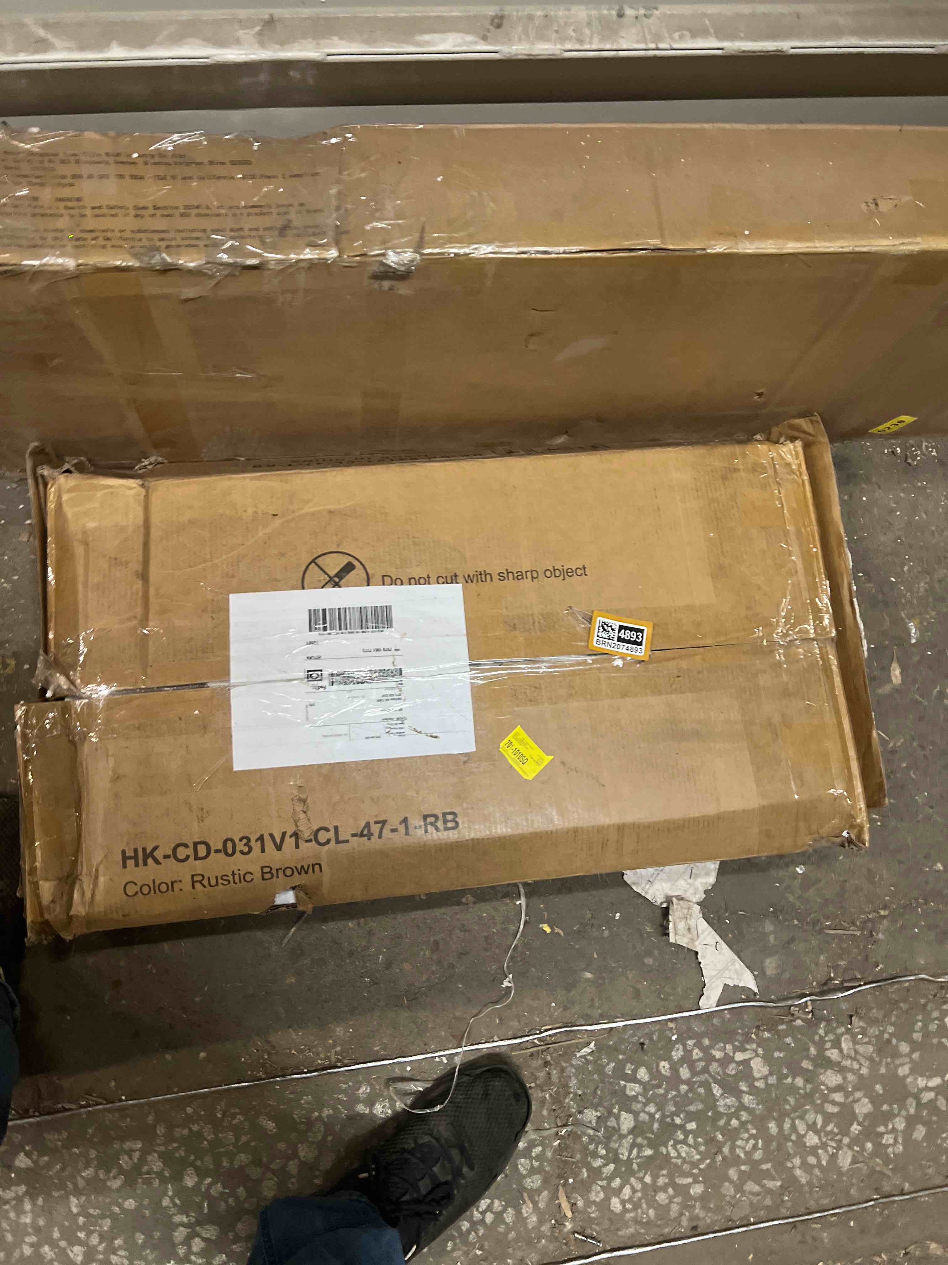 Computer Desk with Monitor Stand \u0026 Charging Station, Gaming Desk with LED Lights \u0026 Drawers