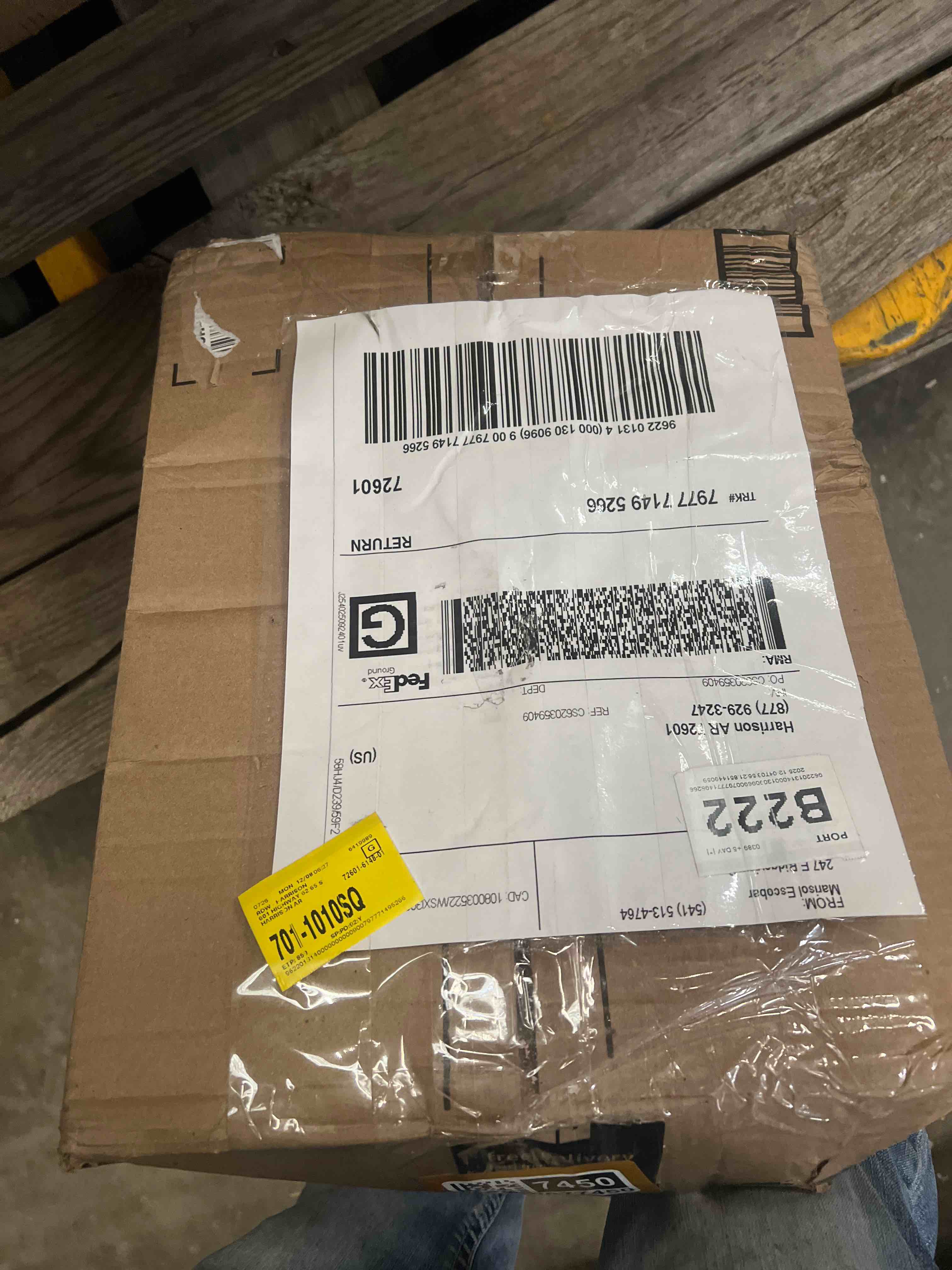 Condition photo showing Good Condition for Lexi Home 5 qt. Enameled Cast Iron Round Braiser