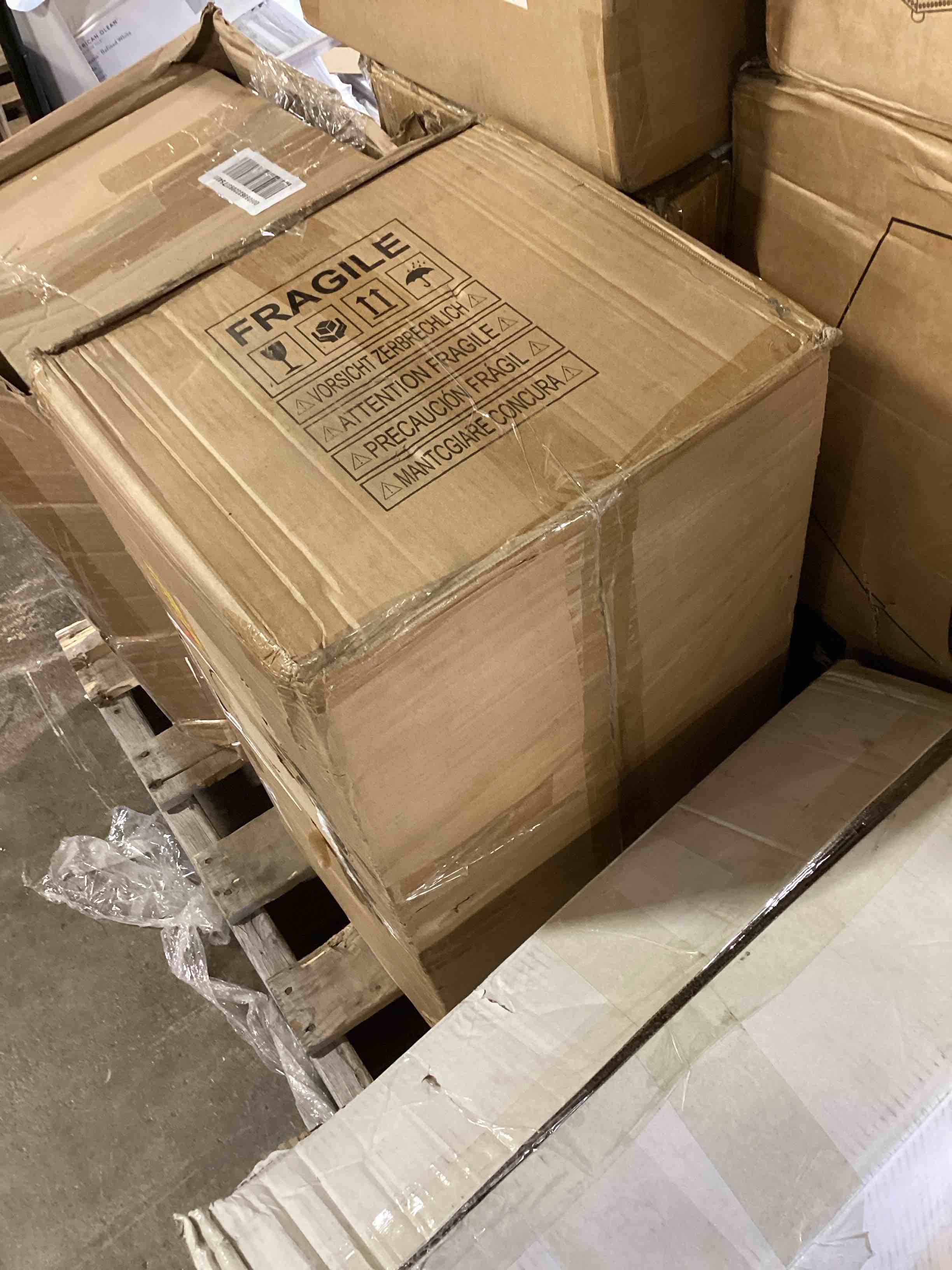 Condition photo showing As Is for Zenora Dinnerware