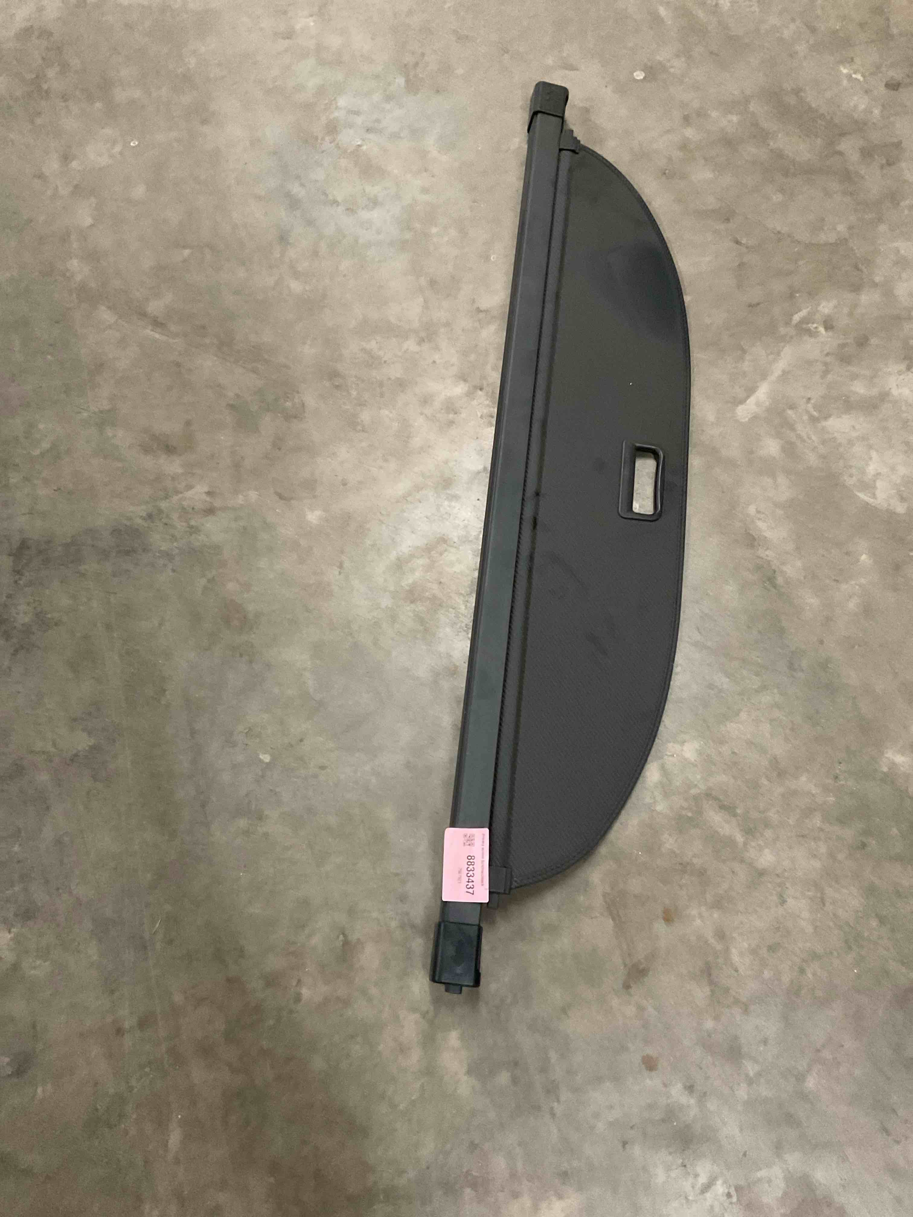 Condition photo showing Good Condition for Privacy screen SUV/Hatchback