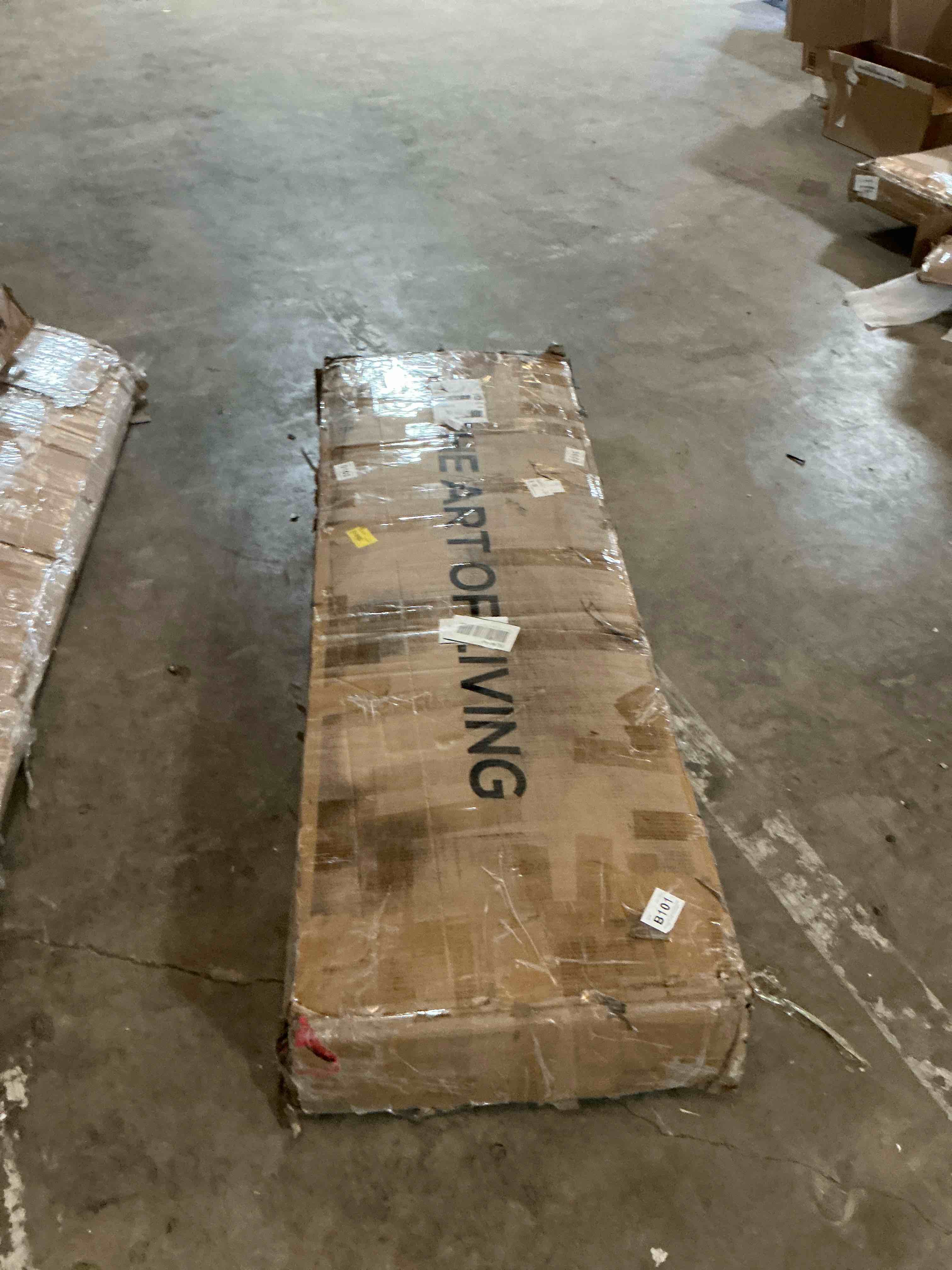 Condition photo showing Good Condition for Art of Living Queen bed