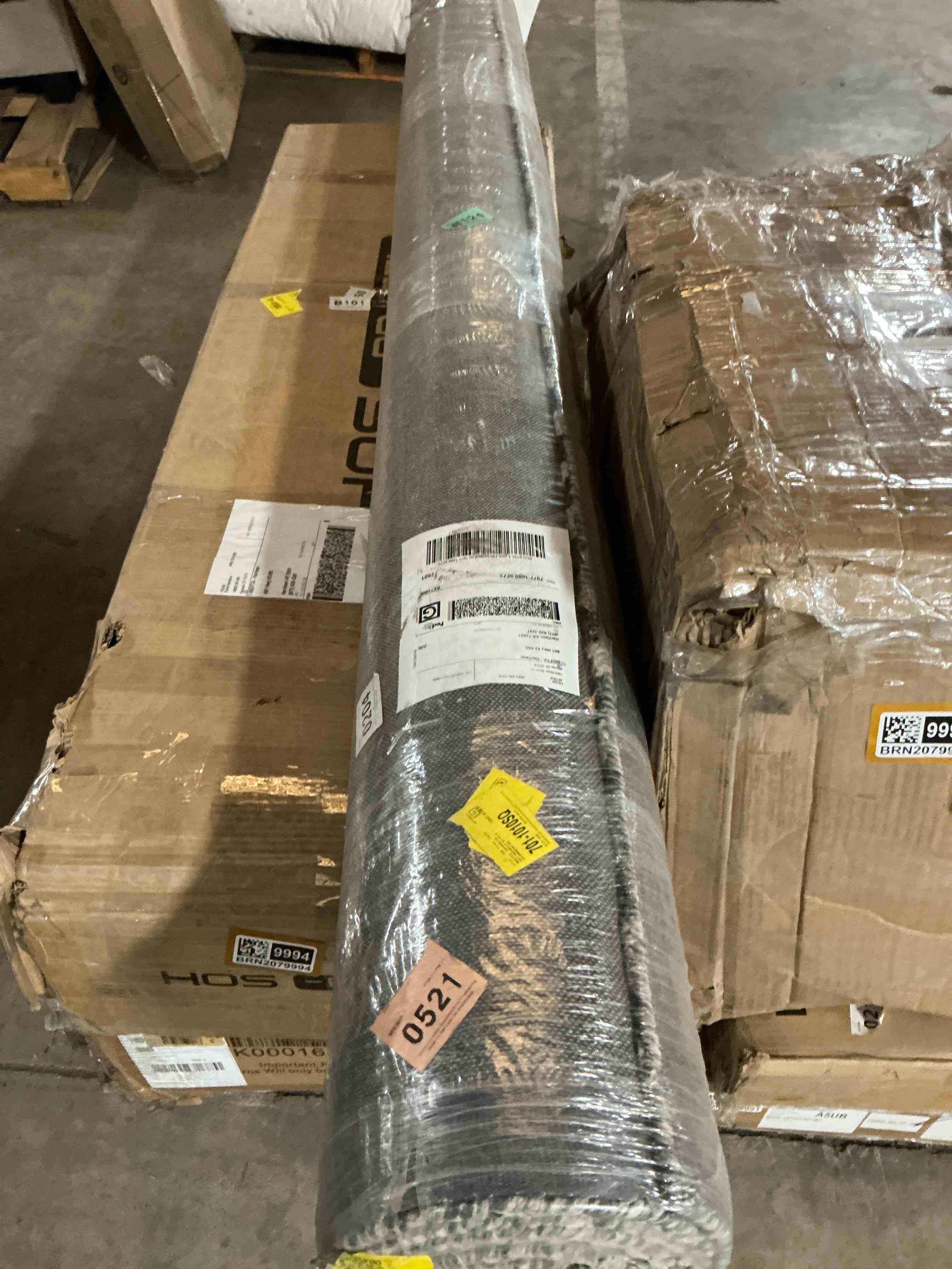 Condition photo showing Good Condition for Uptown Rectangle Geometric Handmade Tufted Wool Area Rug in Beige/Gray/Black