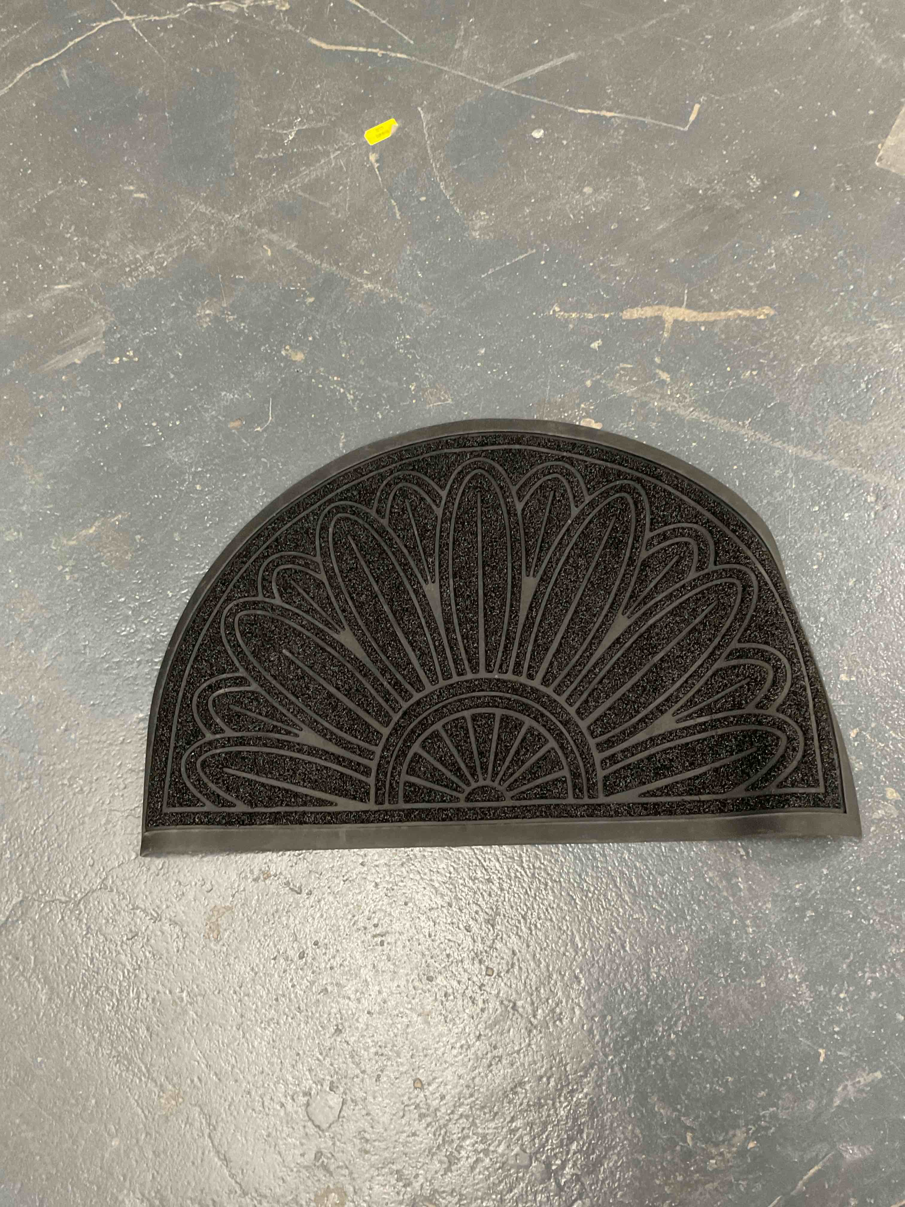 Black Sunrise/Flower Rug